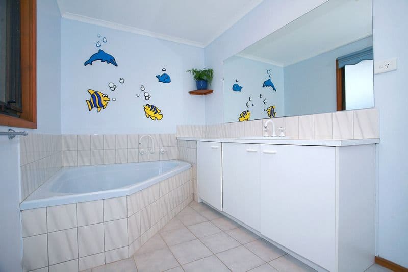 8 Tarago Court, LYSTERFIELD VIC 3156, Lysterfield - Thumbnail 4