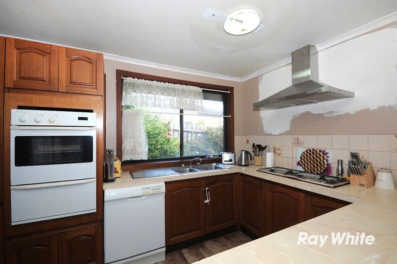 90 Yarralumla Drive, LANGWARRIN VIC 3910, Langwarrin - Thumbnail 3