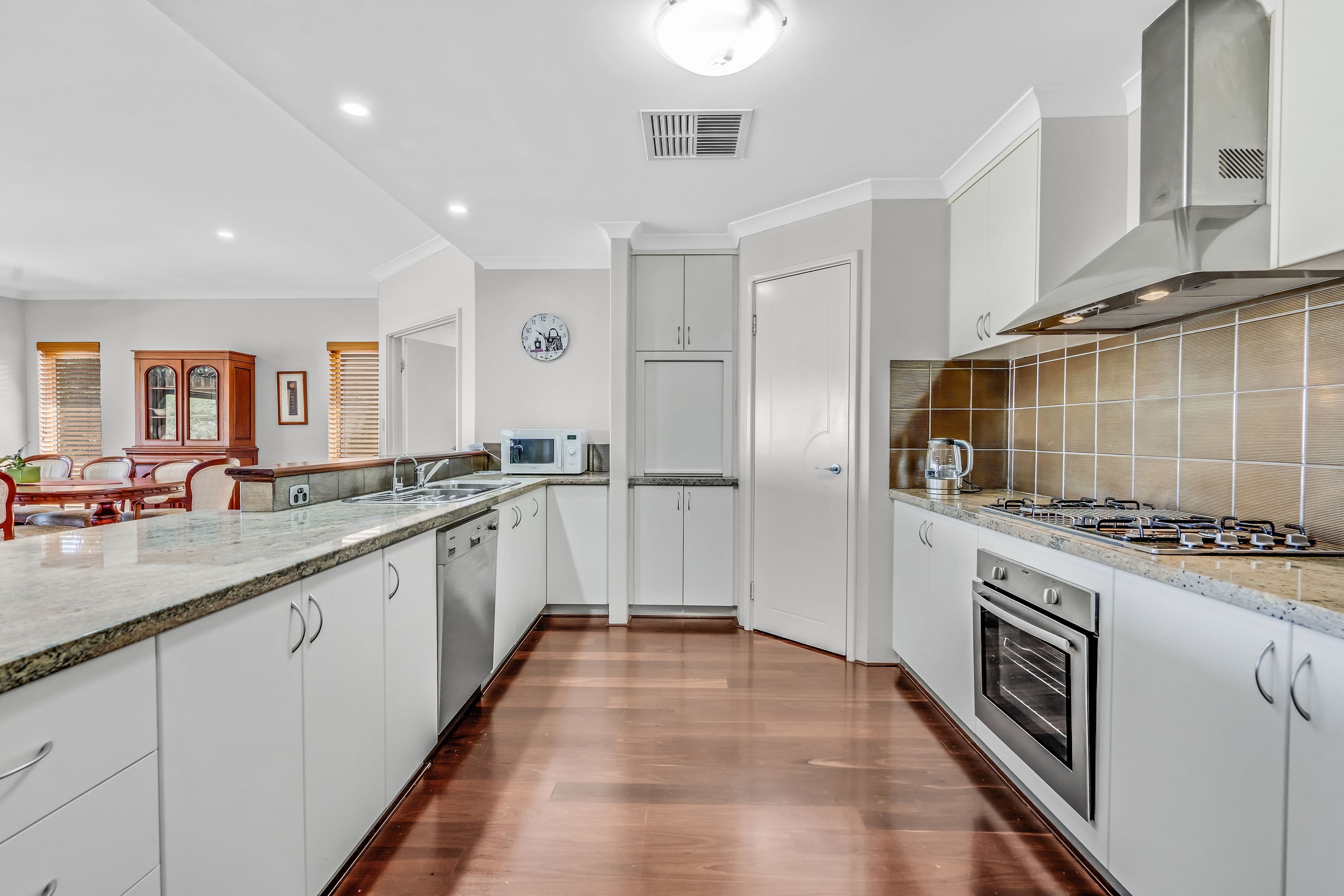 23 Lakeway Retreat, Dawesville WA 6211, Dawesville - Thumbnail 5