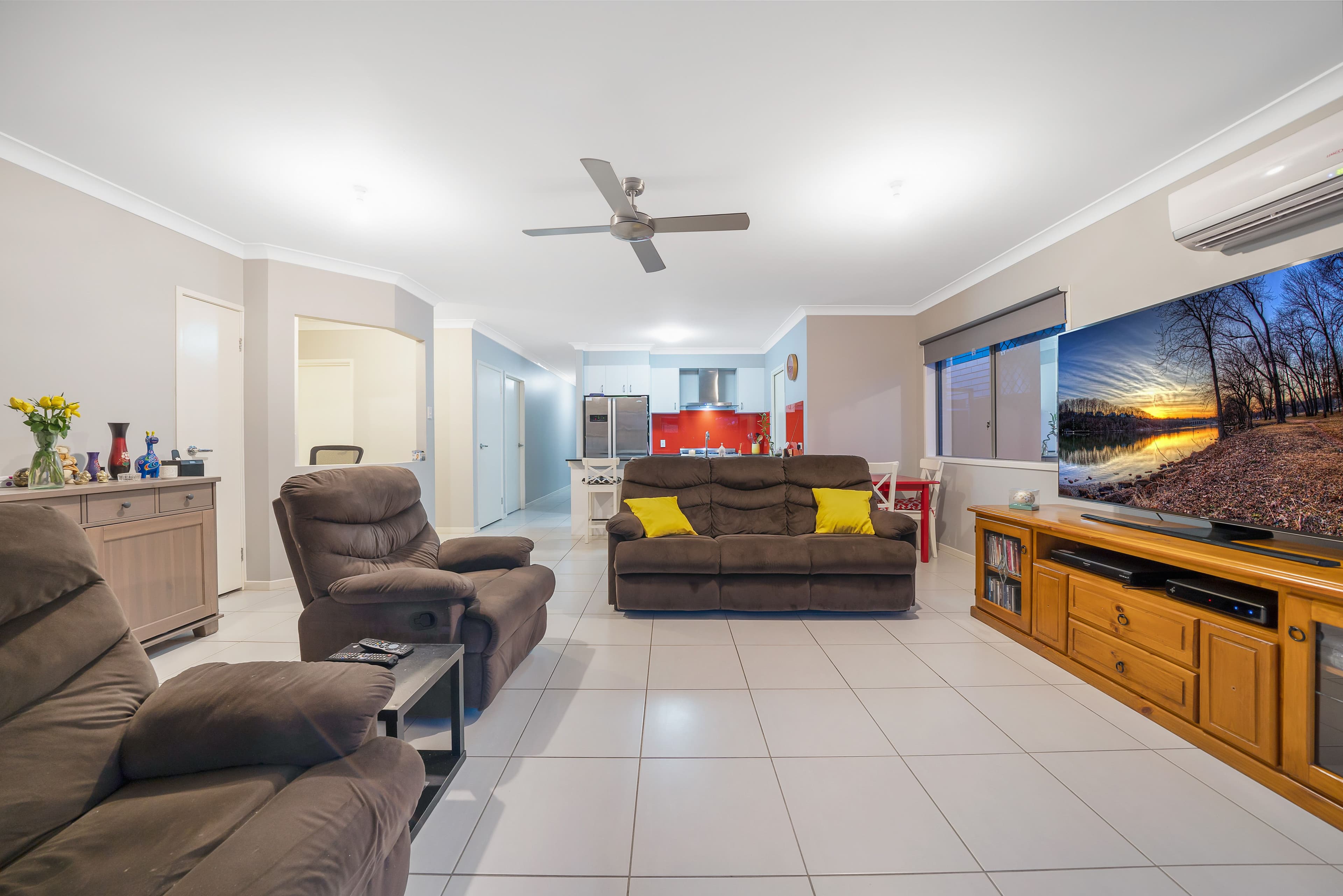 20 Stoneleigh Reserve Boulevard, Logan Reserve QLD 4133, Logan Reserve - Thumbnail 6