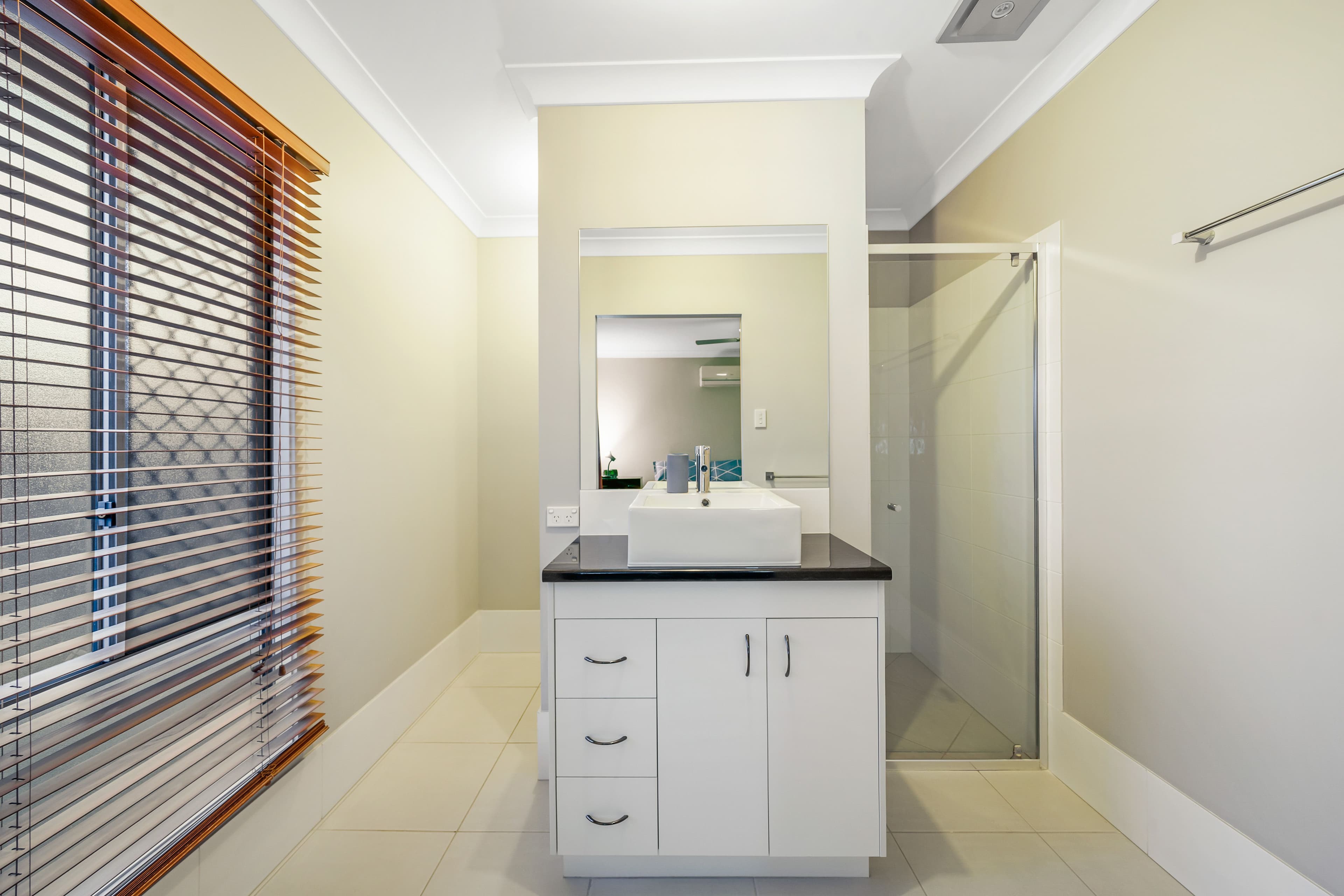 20 Stoneleigh Reserve Boulevard, Logan Reserve QLD 4133, Logan Reserve - Thumbnail 8