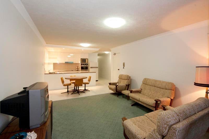18 Lanham Street, COOLANGATTA QLD 4225, Coolangatta - Thumbnail 4