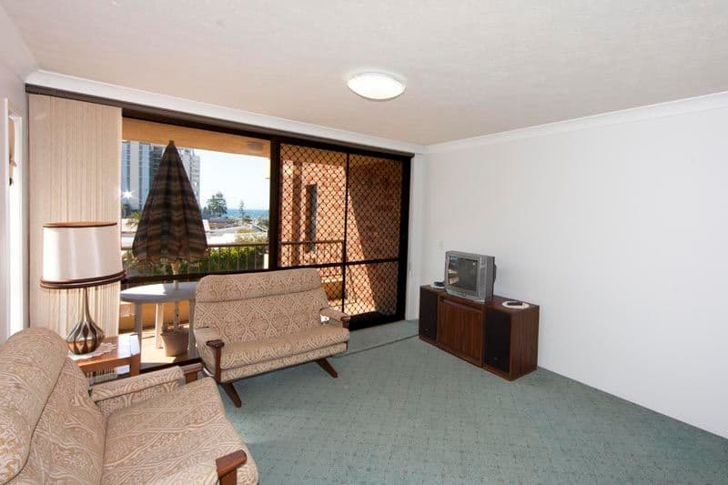18 Lanham Street, COOLANGATTA QLD 4225, Coolangatta - Thumbnail 5