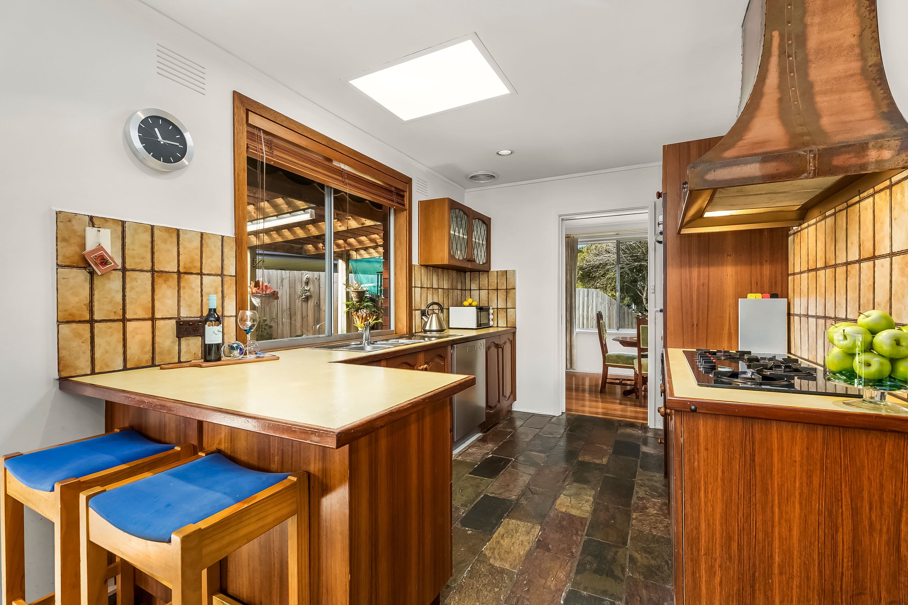 35 Booran Avenue, Glen Waverley VIC 3150, Glen Waverley - Thumbnail 3