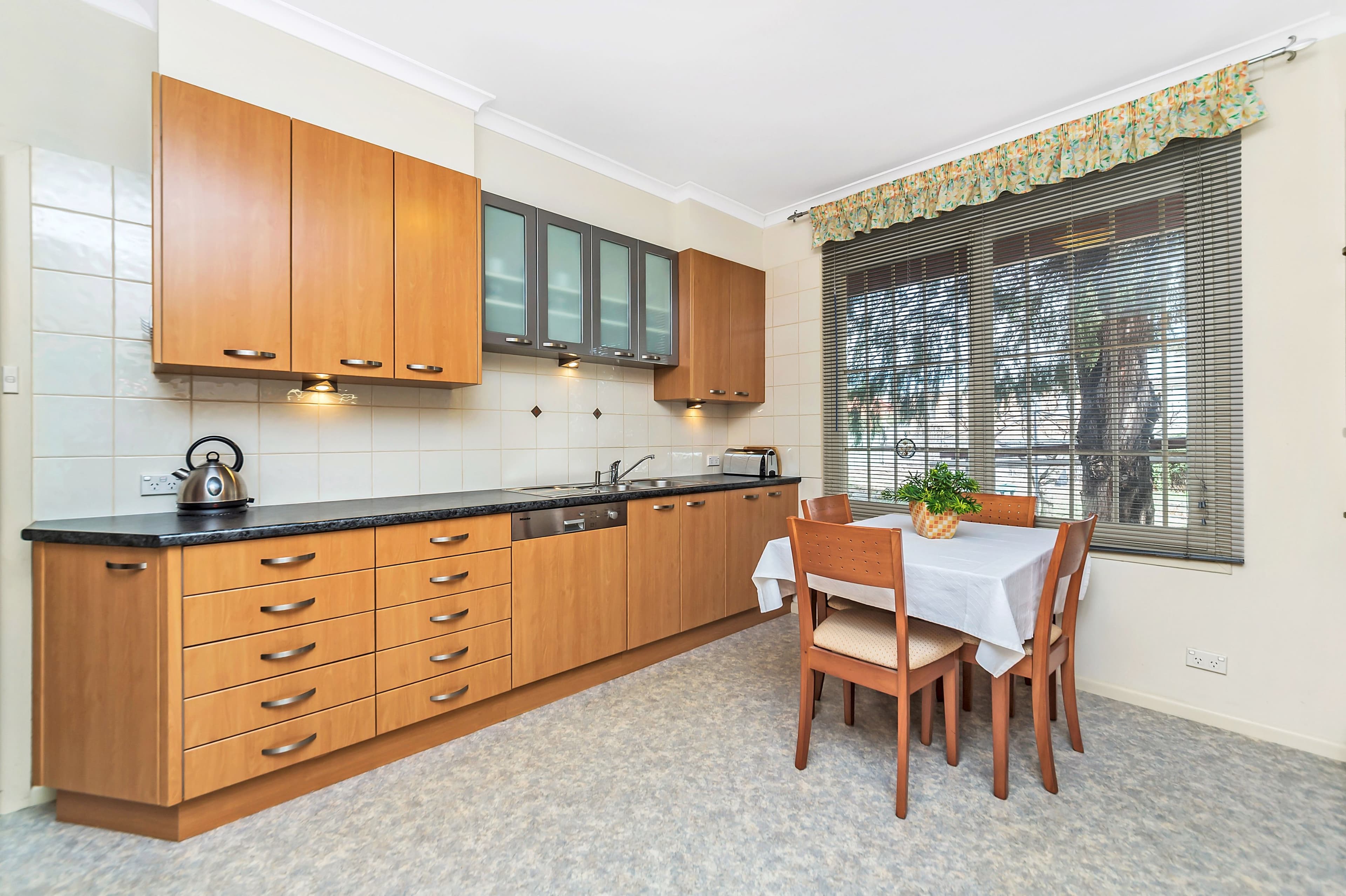 31 Atkinson Street, Queanbeyan East - Image 1