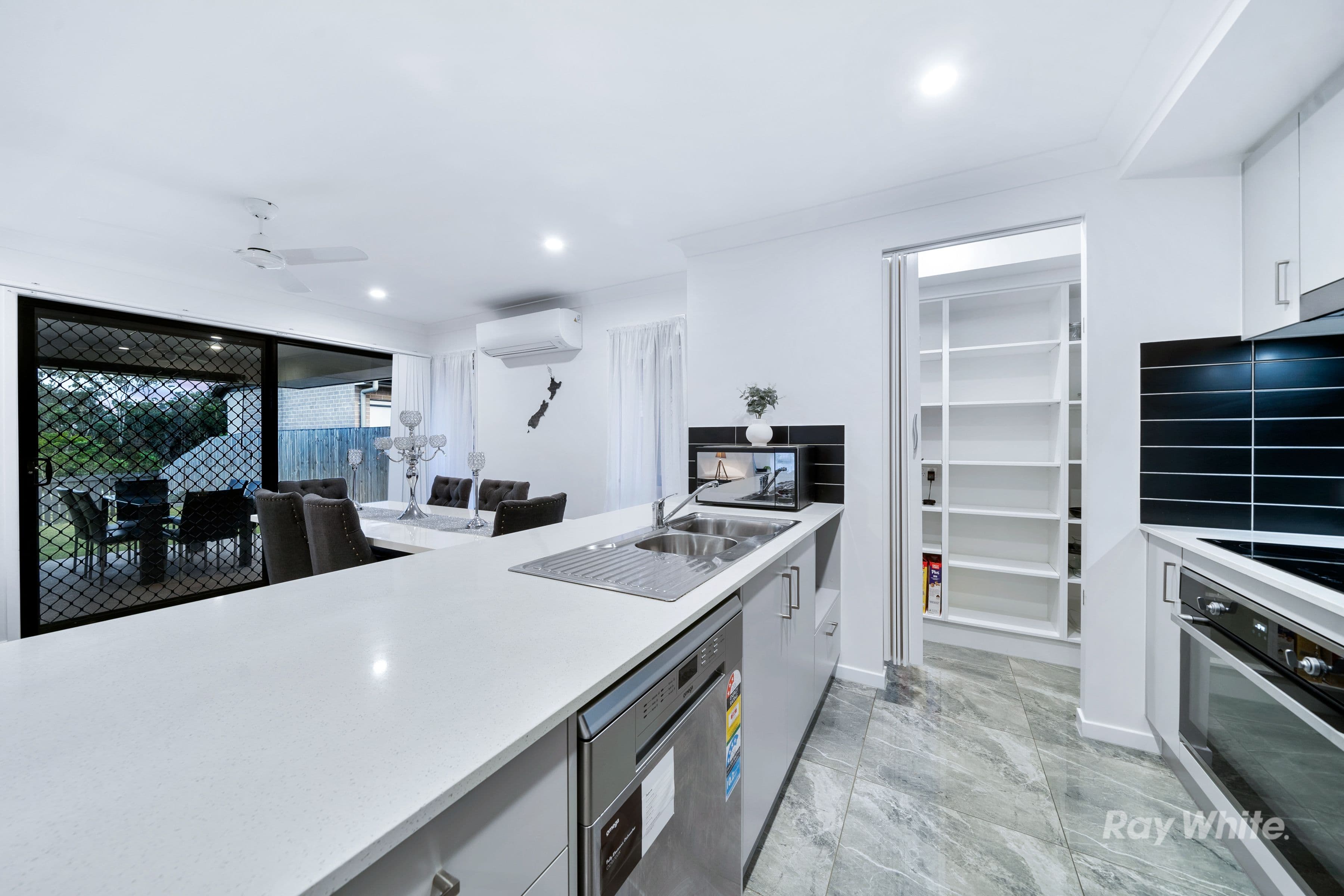 64 Tivoli Avenue, Greenbank QLD 4124, Greenbank - Thumbnail 3