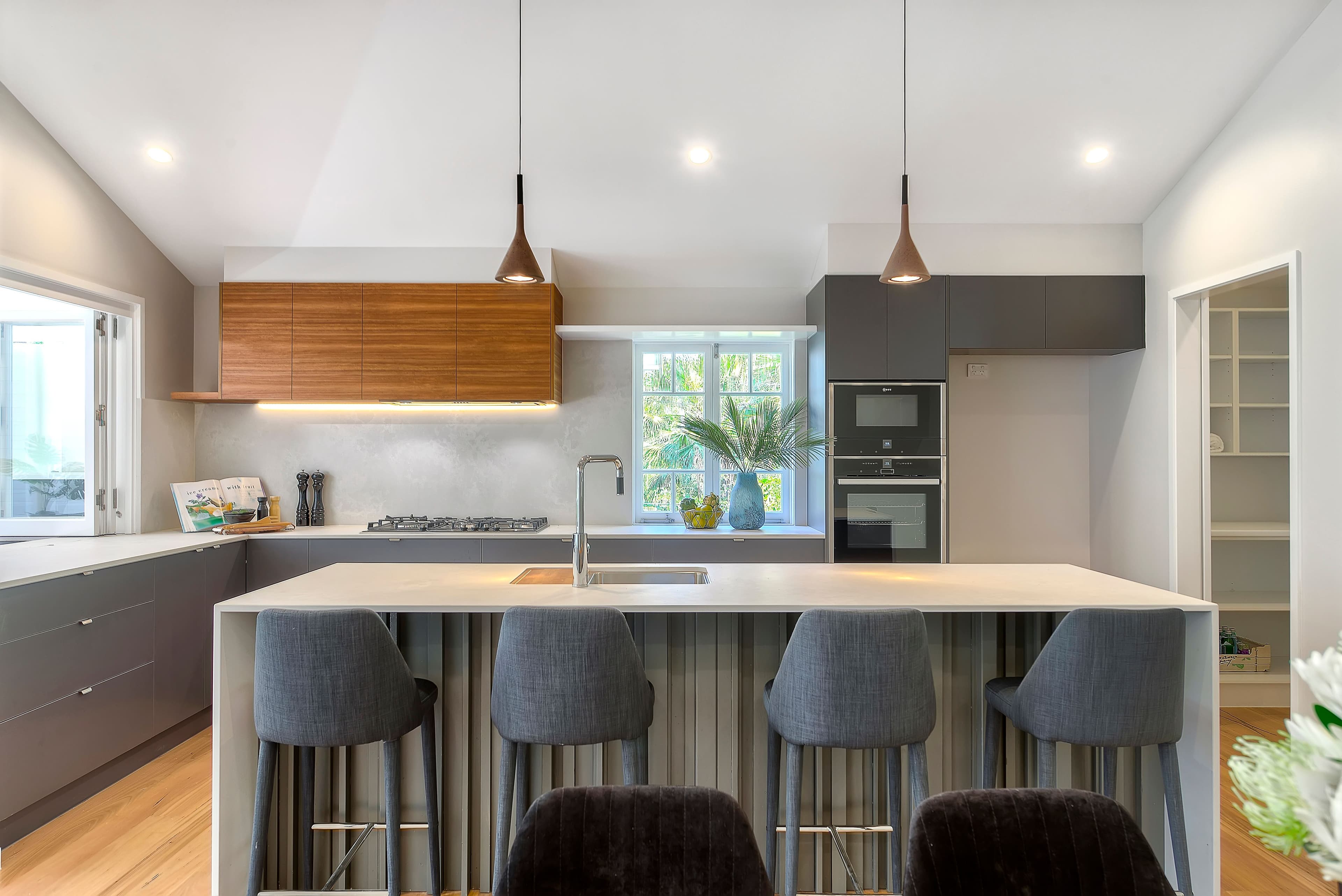 8 Tennis Avenue, Ashgrove QLD 4060, Ashgrove - Thumbnail 3