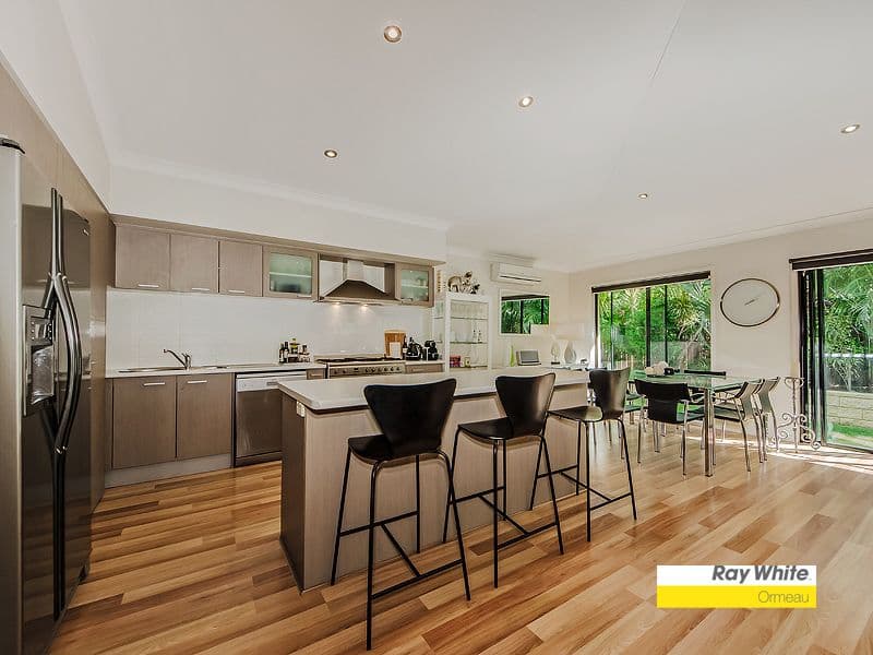 11 Coorabelle Crescent, ORMEAU QLD 4208, Ormeau - Thumbnail 4