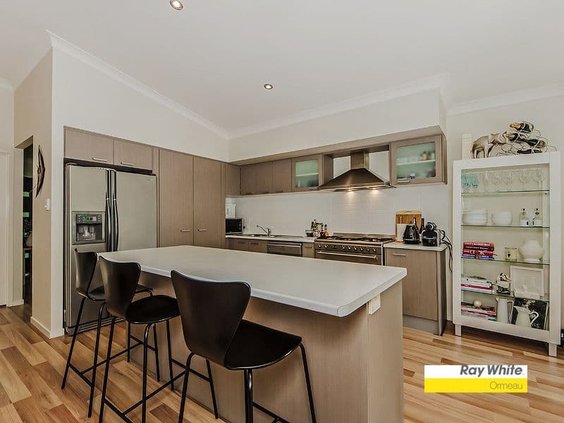 11 Coorabelle Crescent, ORMEAU QLD 4208, Ormeau - Thumbnail 5