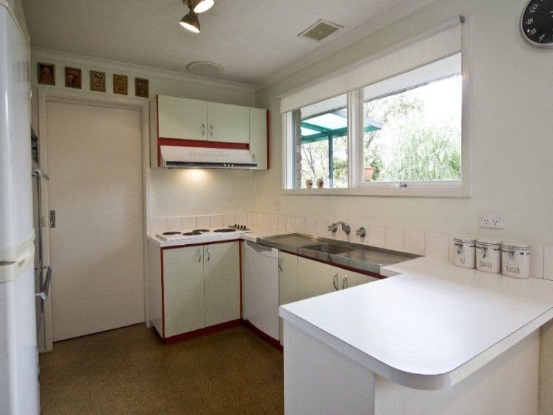 23 Phipps Crescent, DIAMOND CREEK VIC 3089, Diamond Creek - Thumbnail 4