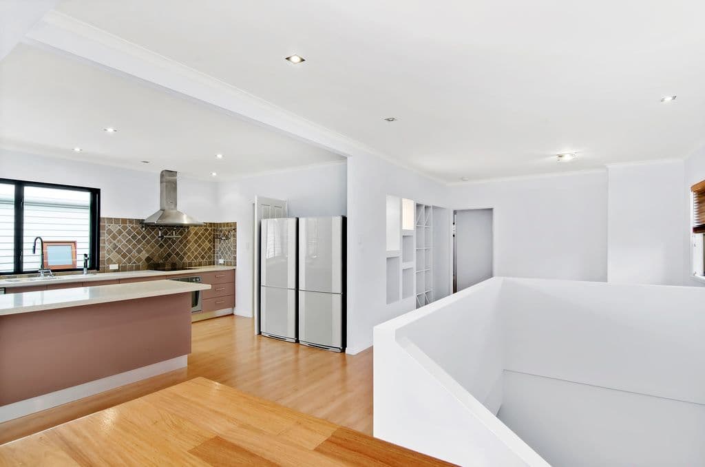 8 Fourth Avenue, Palm Beach QLD 4221, Palm Beach - Thumbnail 2
