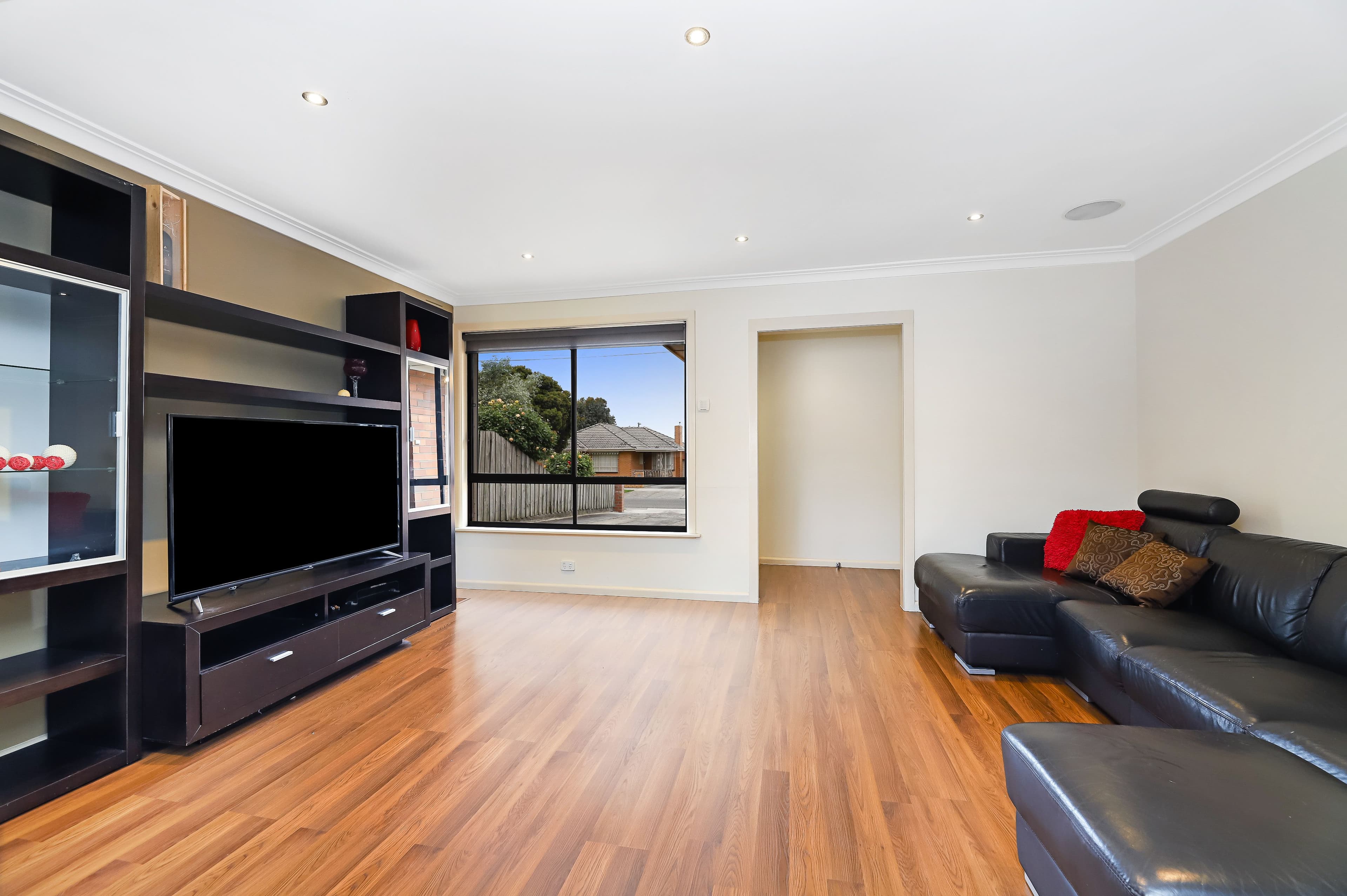 27 Avondale Road, Lalor VIC 3075, Lalor - Thumbnail 5