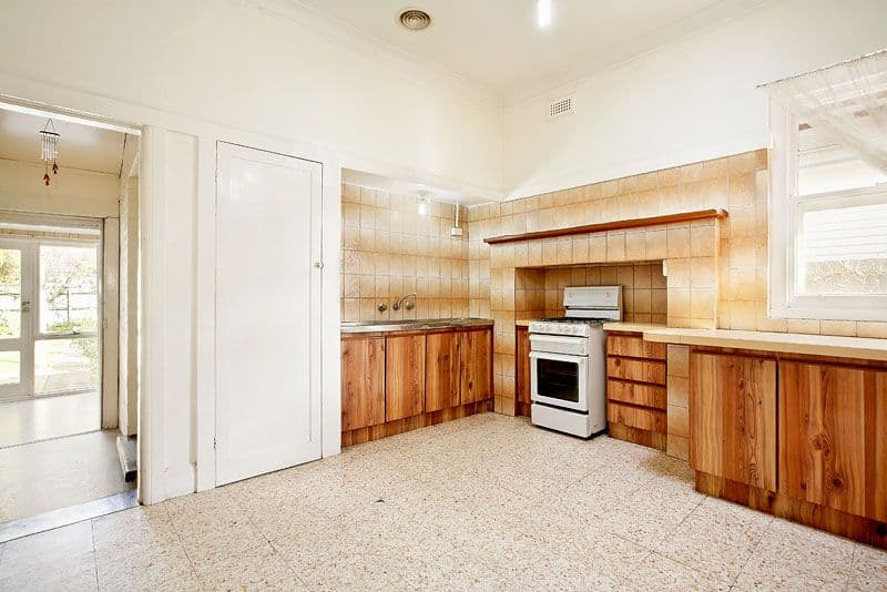 5 Emery Street, PRESTON VIC 3072, Preston - Thumbnail 2