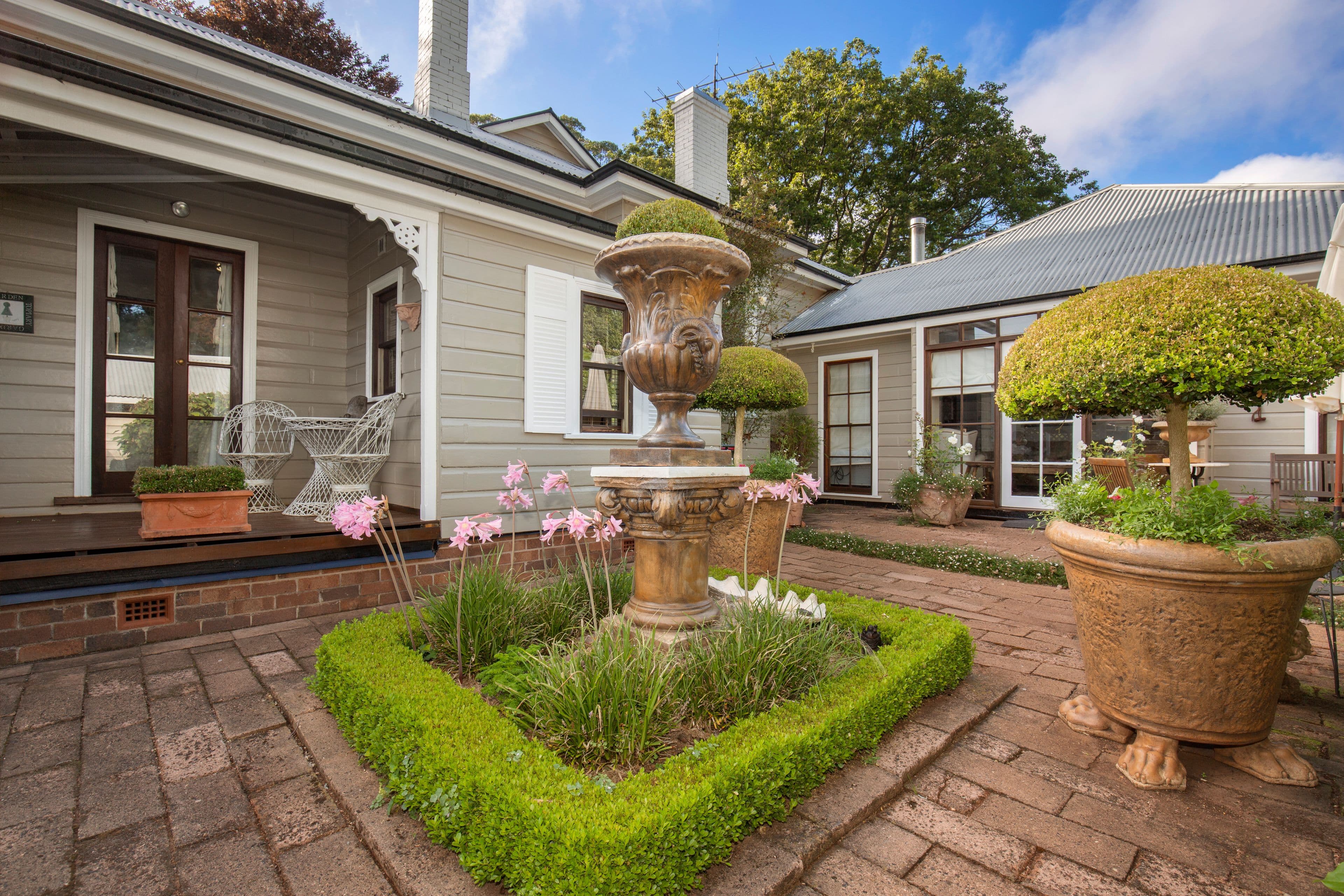 4 Urandangie Street, Guyra NSW 2365, Guyra - Thumbnail 2