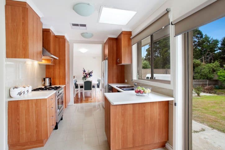 5 Ralund Road, DONCASTER VIC 3108, Doncaster - Thumbnail 4