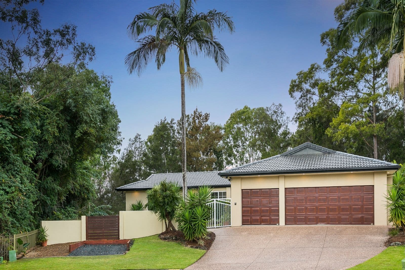 27 Pearson Close, Arundel QLD 4214, Arundel - Thumbnail 2