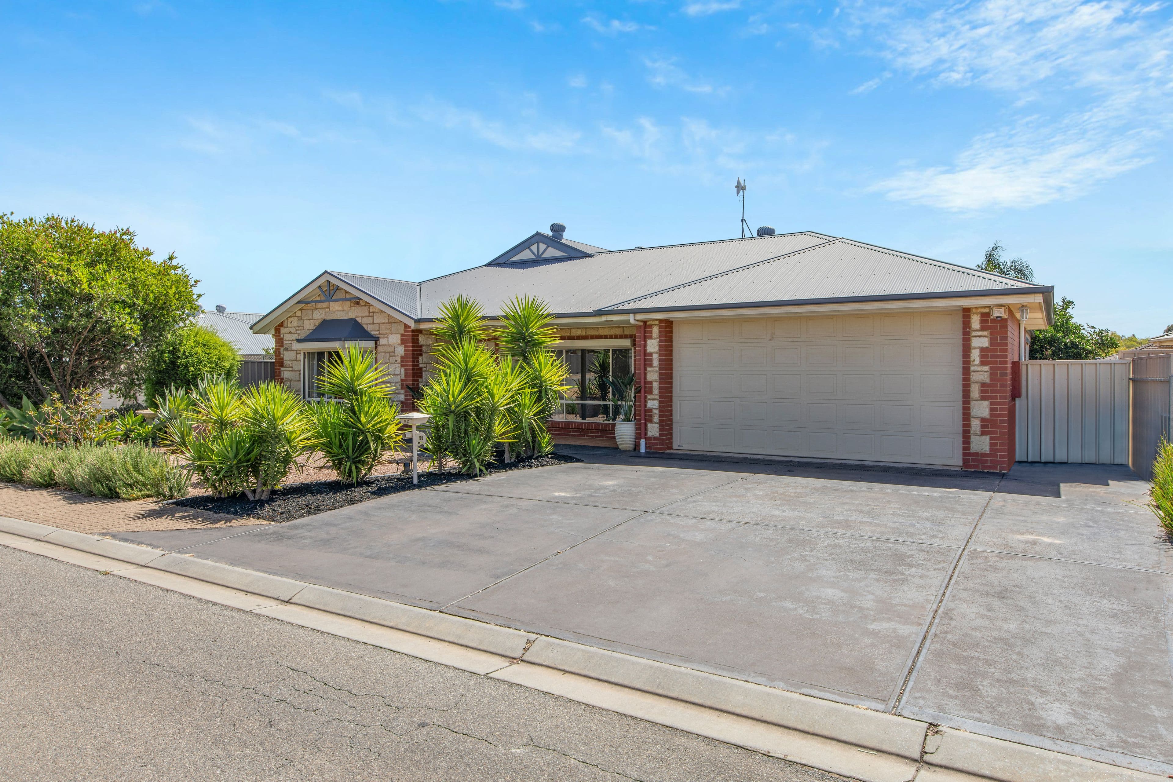53 Wallace Drive, Craigmore SA 5114, Craigmore - Thumbnail 2