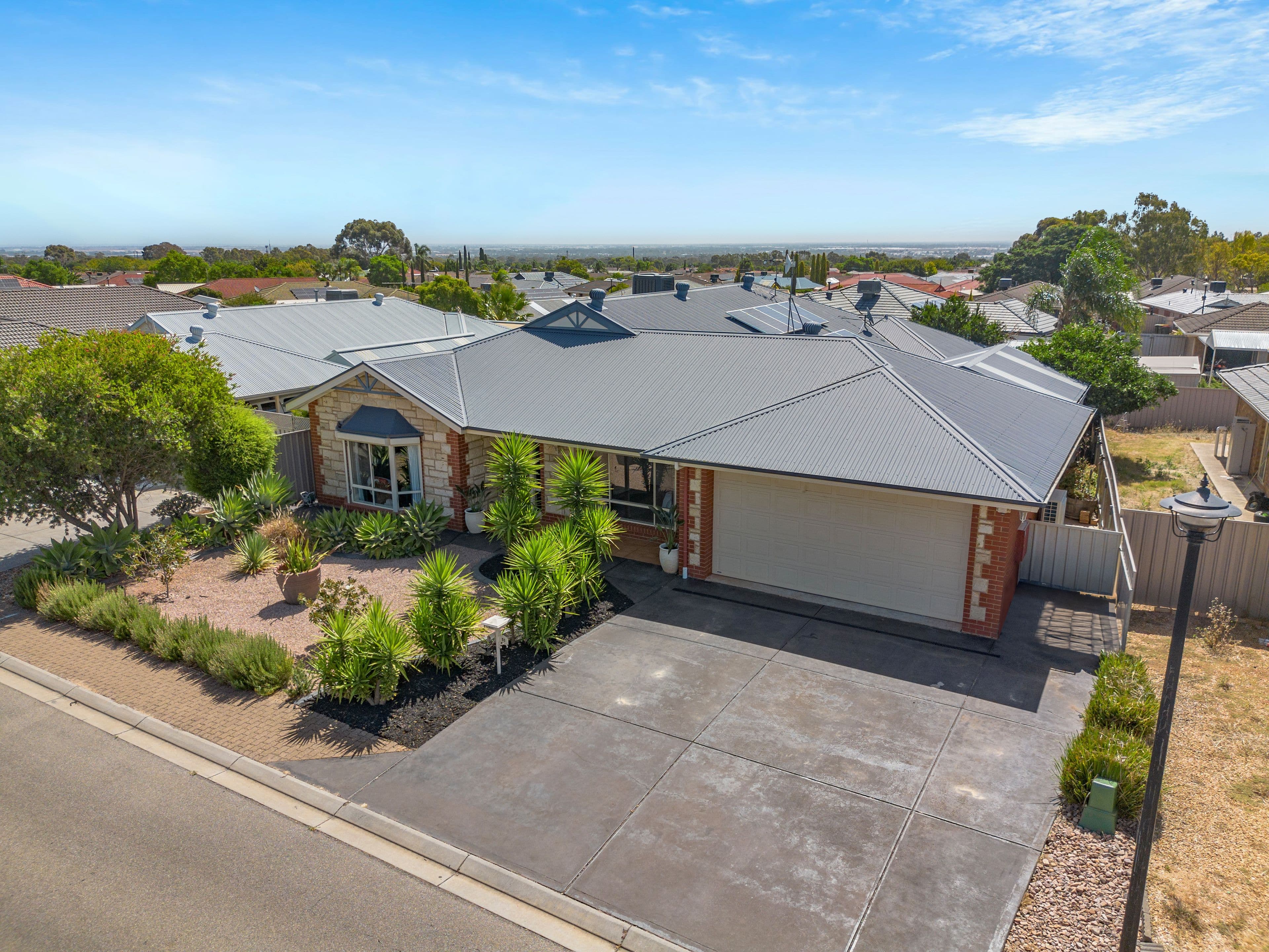 53 Wallace Drive, Craigmore SA 5114, Craigmore - Thumbnail 3