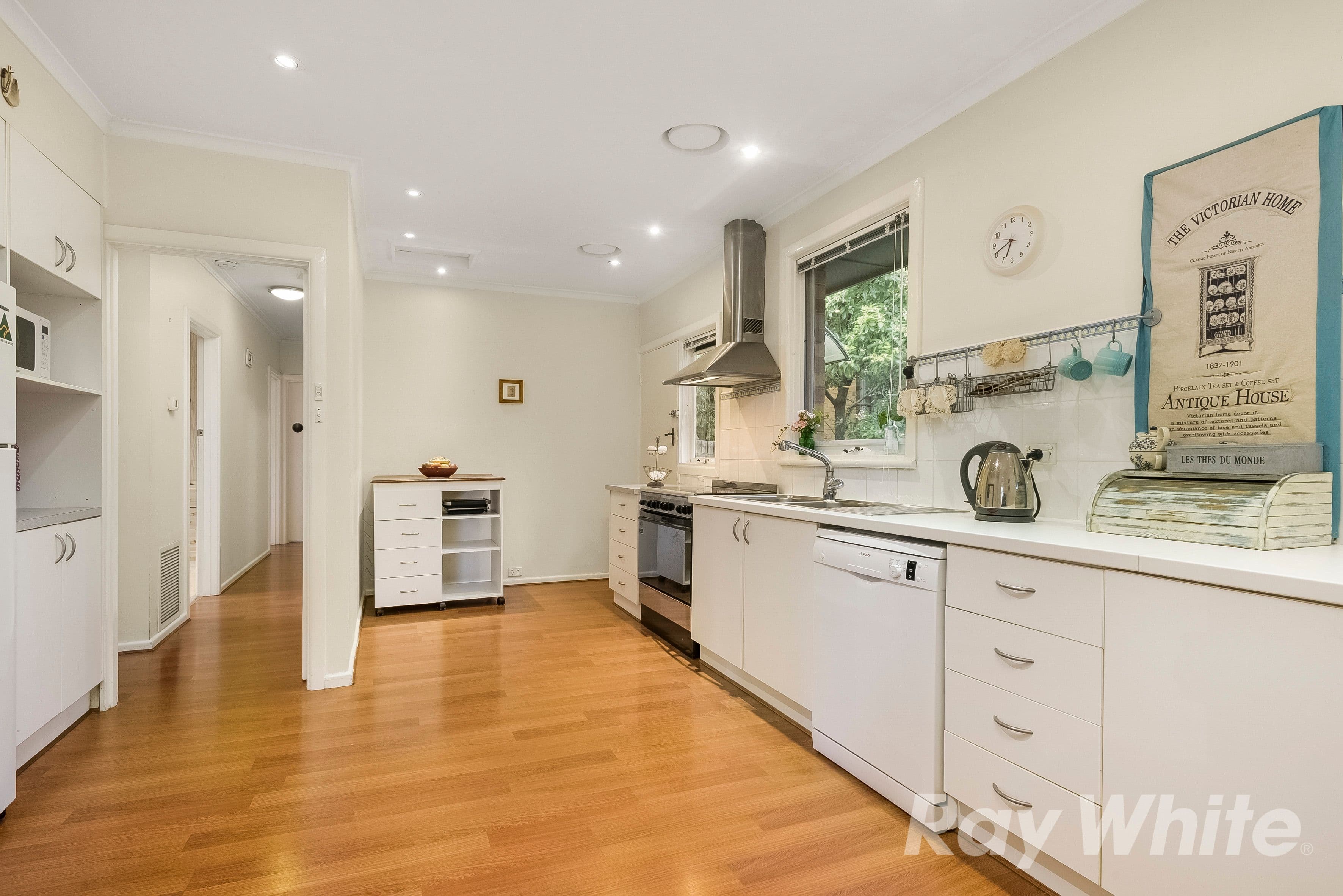 41 Pettys Lane, Doncaster VIC 3108, Doncaster - Thumbnail 2