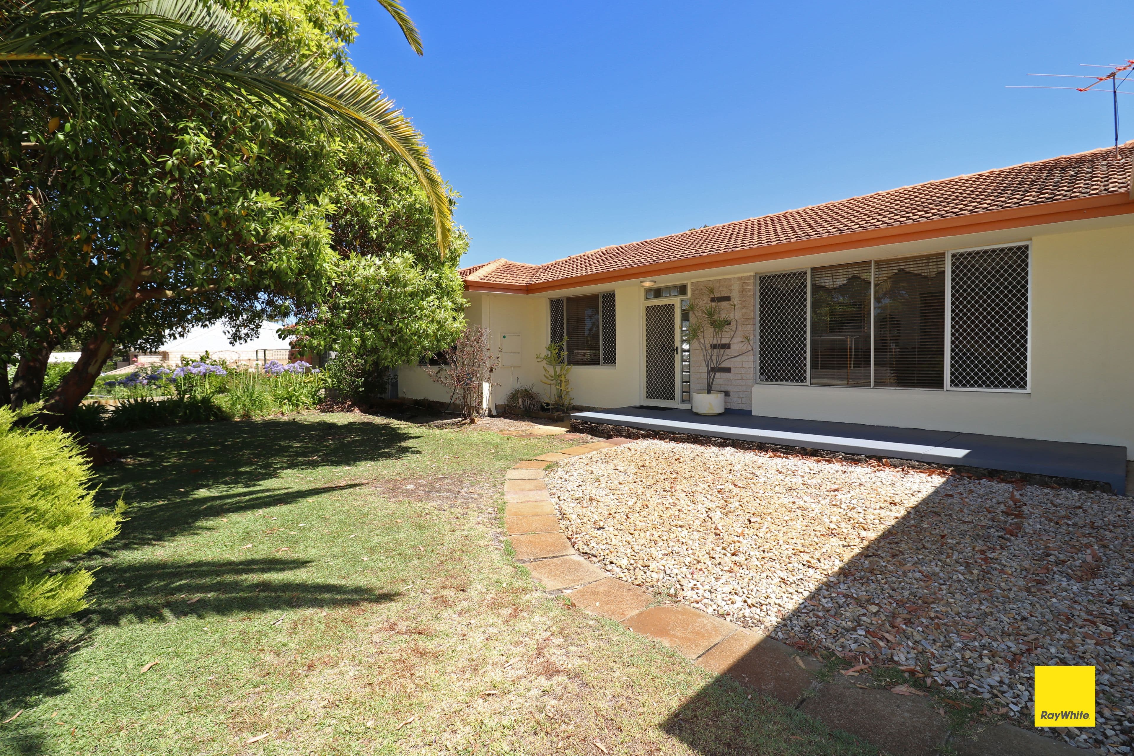 12 Spruce Road, Morley WA 6062, Morley - Thumbnail 3