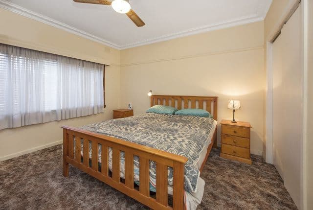 14 Lindenow Street, Reservoir VIC 3073, Reservoir - Thumbnail 6