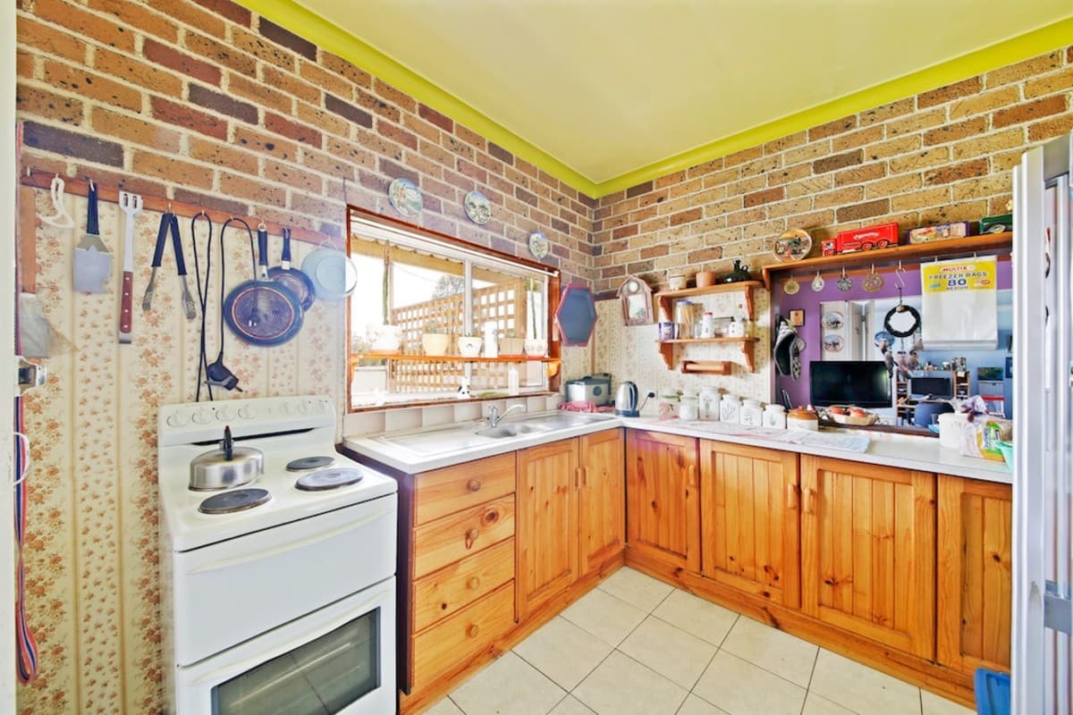 36 The Oaks Road, THIRLMERE, Thirlmere - Thumbnail 2
