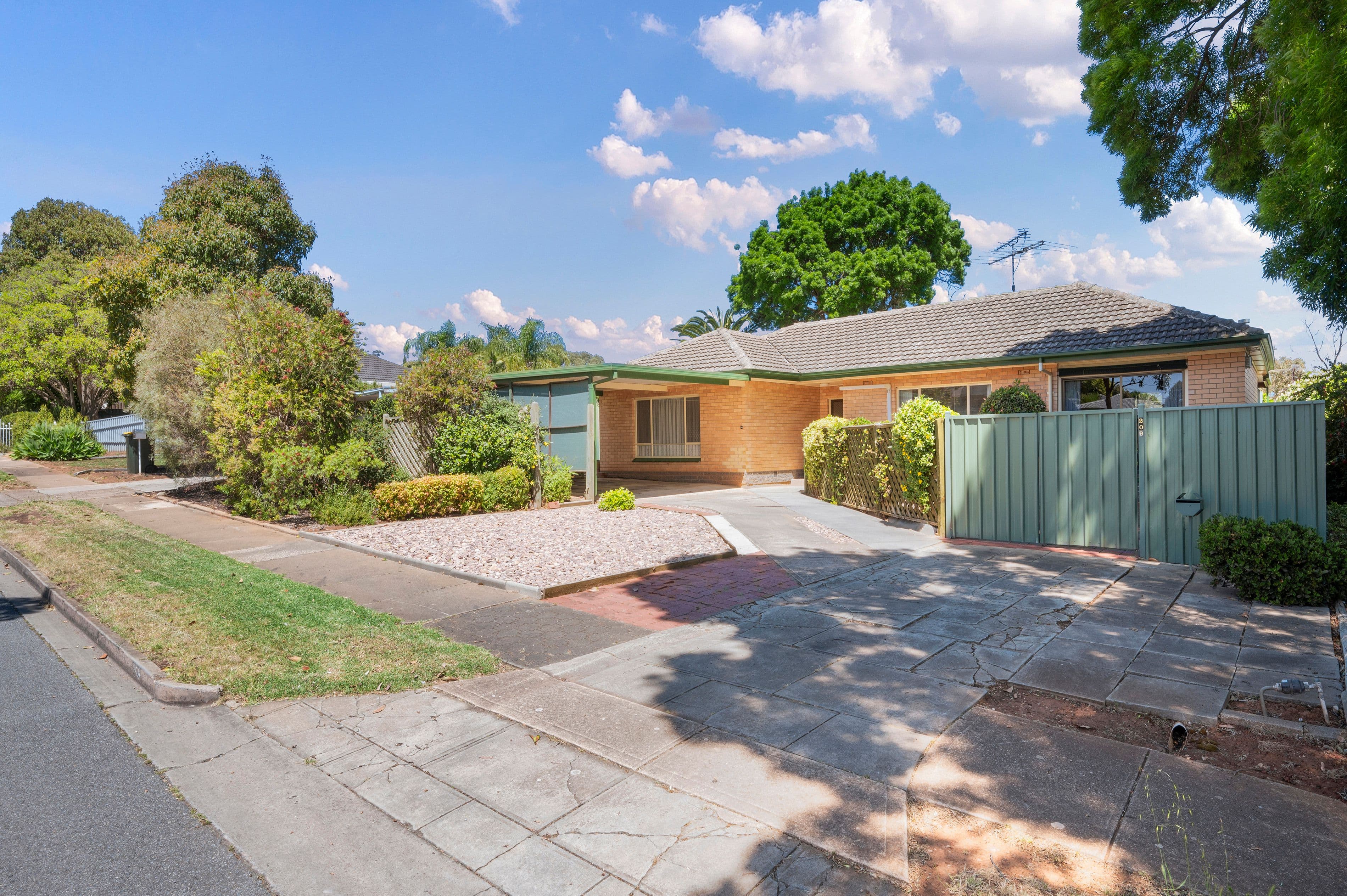 209 Kesters Road, Para Hills SA 5096, Para Hills - Thumbnail 2