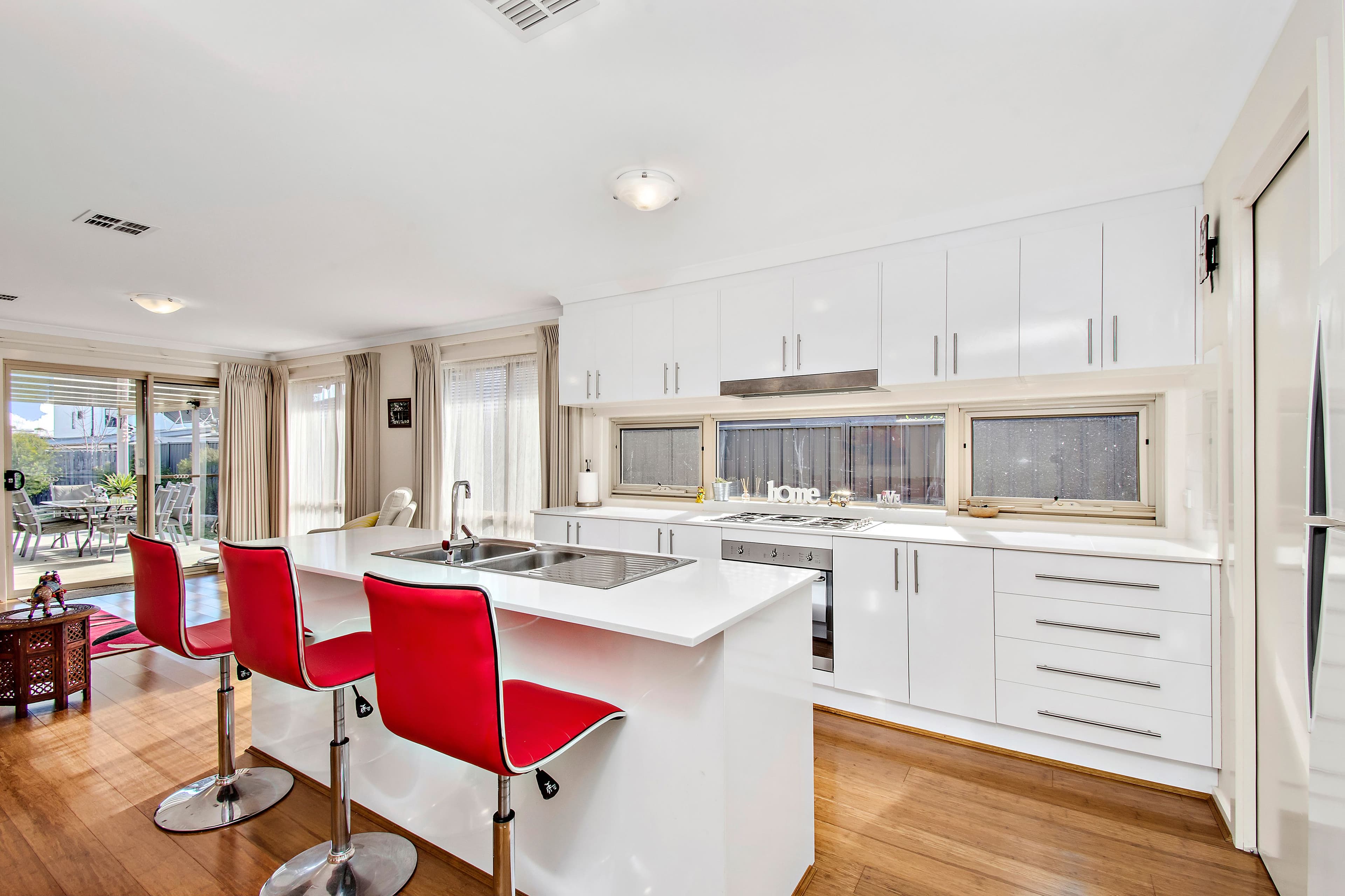 49 Harold White Avenue, COOMBS ACT 2611, Coombs - Thumbnail 2