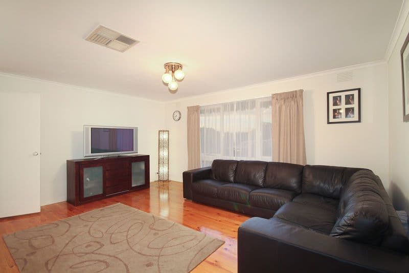 6 Wisteria Court, CLARINDA VIC 3169, Clarinda - Thumbnail 2