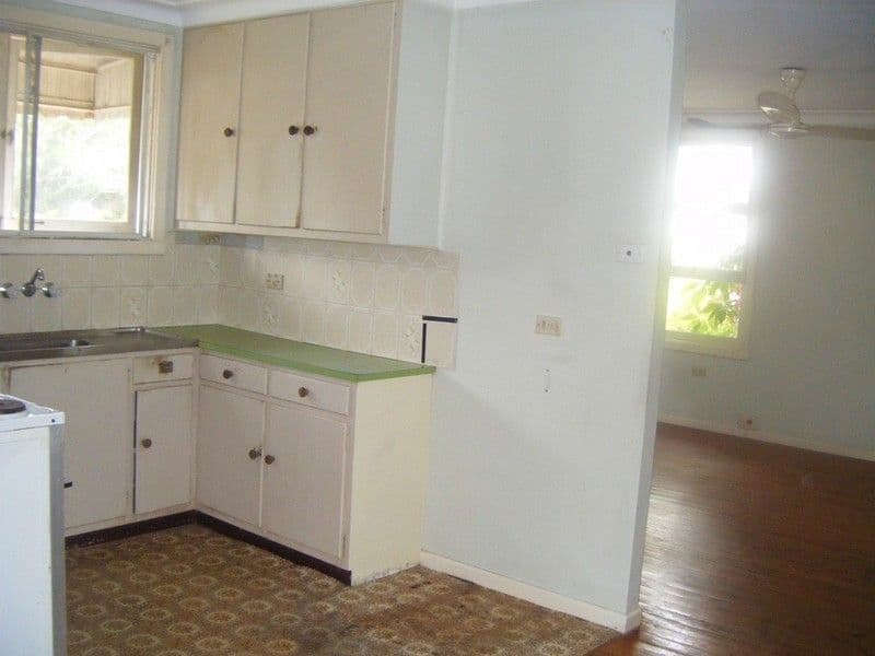 7 Zenith Avenue, LABRADOR QLD 4215, Labrador - Thumbnail 6