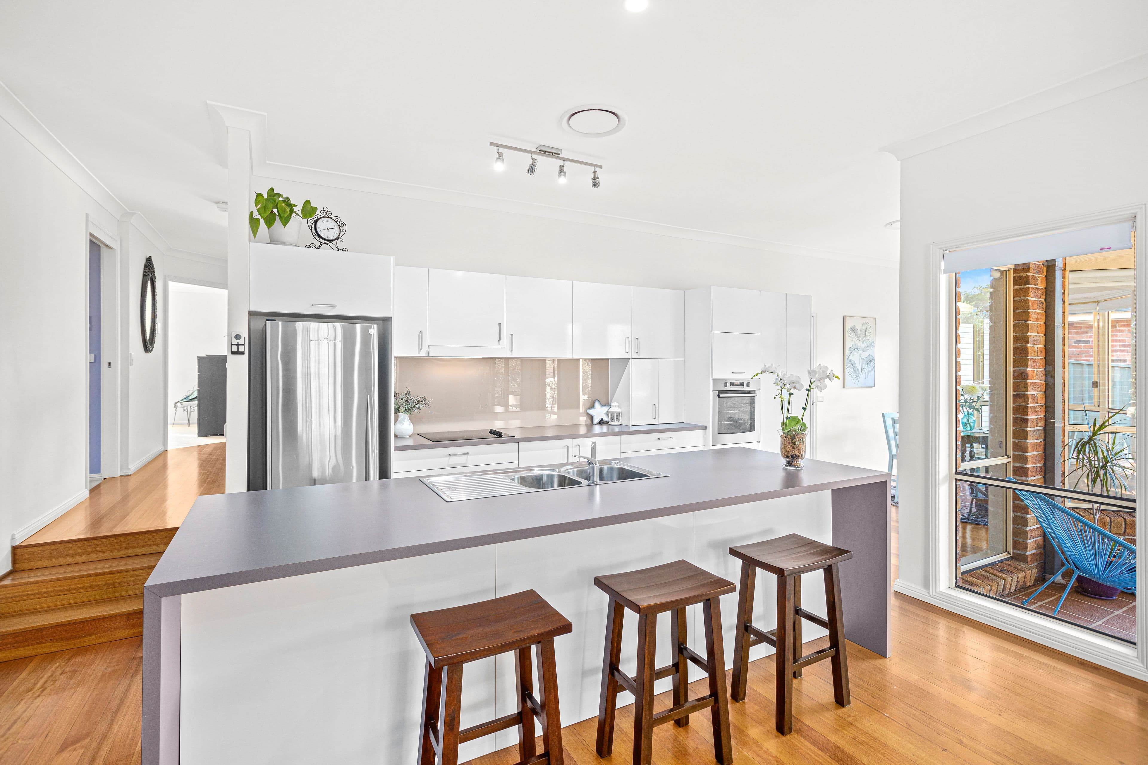 35 Chippendale Place, Helensburgh NSW 2508, Helensburgh - Thumbnail 2