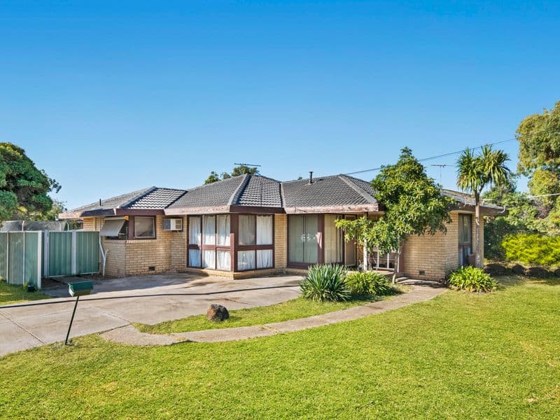 15 Perry Close, Melton VIC 3337, Melton - Image 1