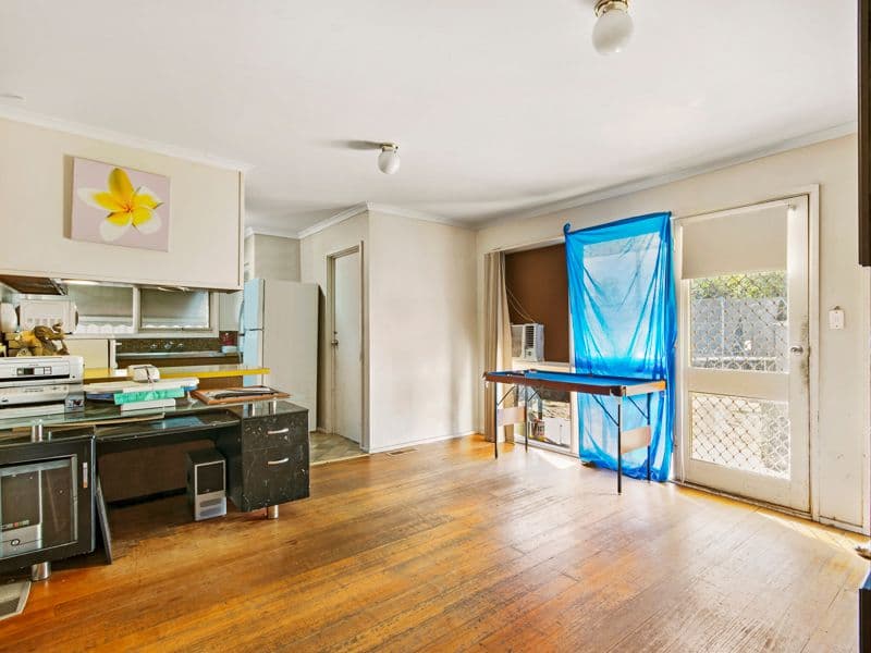 15 Perry Close, Melton VIC 3337, Melton - Thumbnail 5