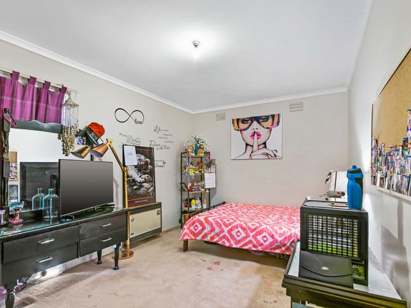15 Perry Close, Melton VIC 3337, Melton - Thumbnail 6