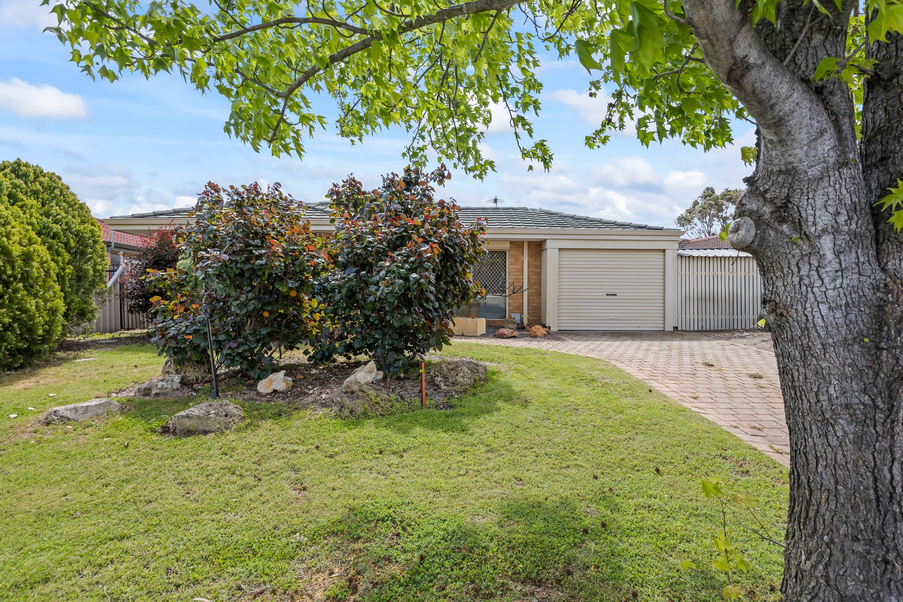 67 Hamelin Drive, Ballajura WA 6066, Ballajura - Thumbnail 2