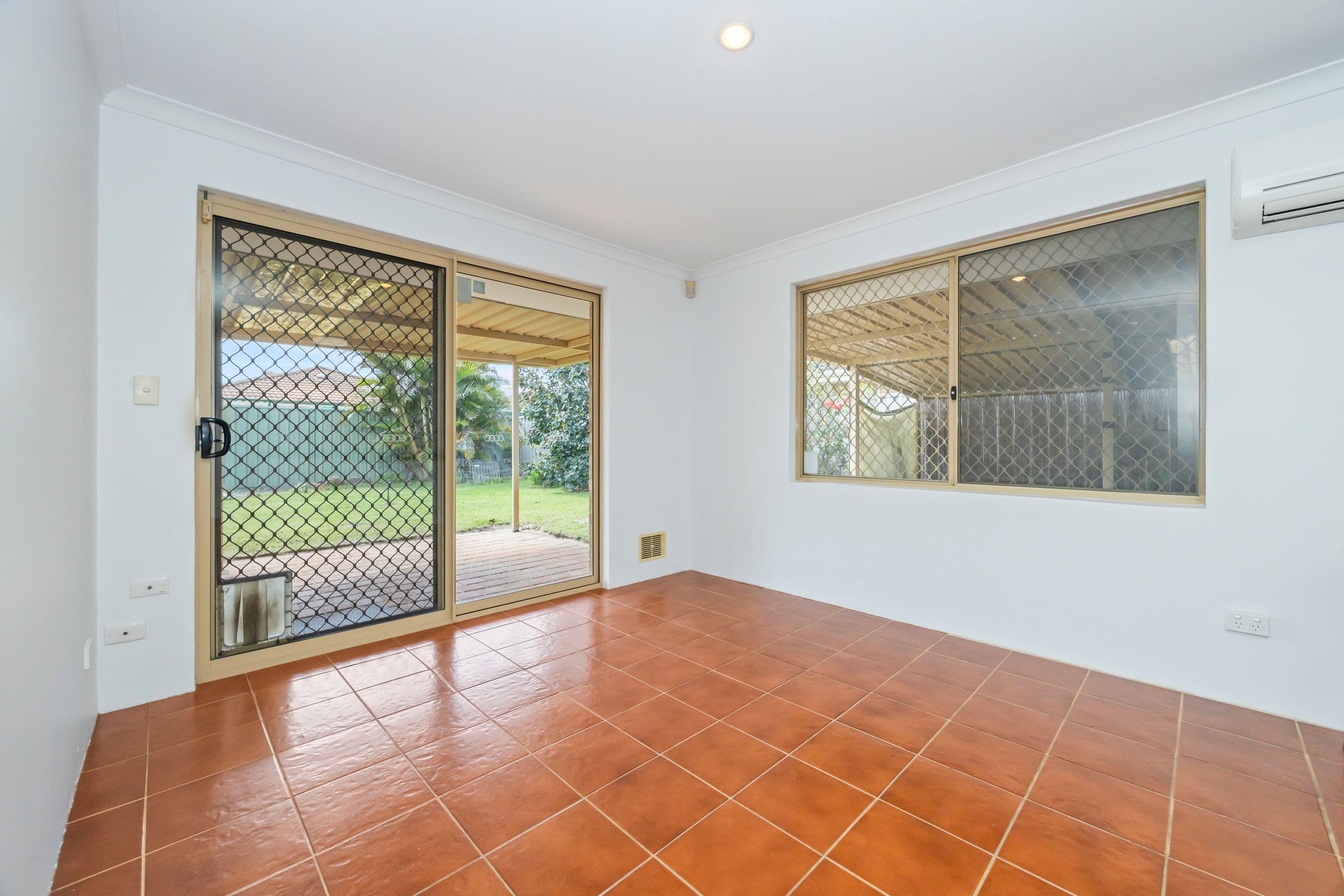 67 Hamelin Drive, Ballajura WA 6066, Ballajura - Thumbnail 7