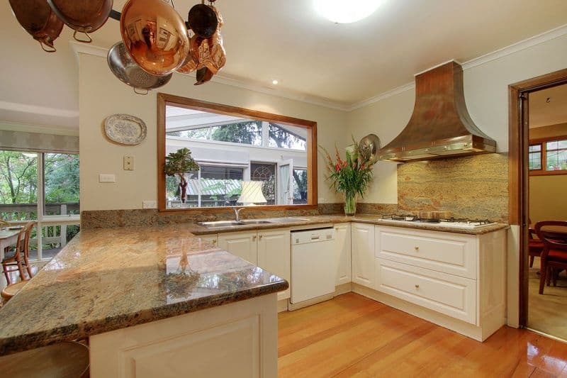 4 WOODCHURCH Close, RINGWOOD NORTH VIC 3134, Ringwood - Thumbnail 3