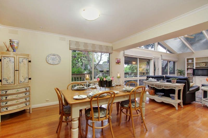 4 WOODCHURCH Close, RINGWOOD NORTH VIC 3134, Ringwood - Thumbnail 4