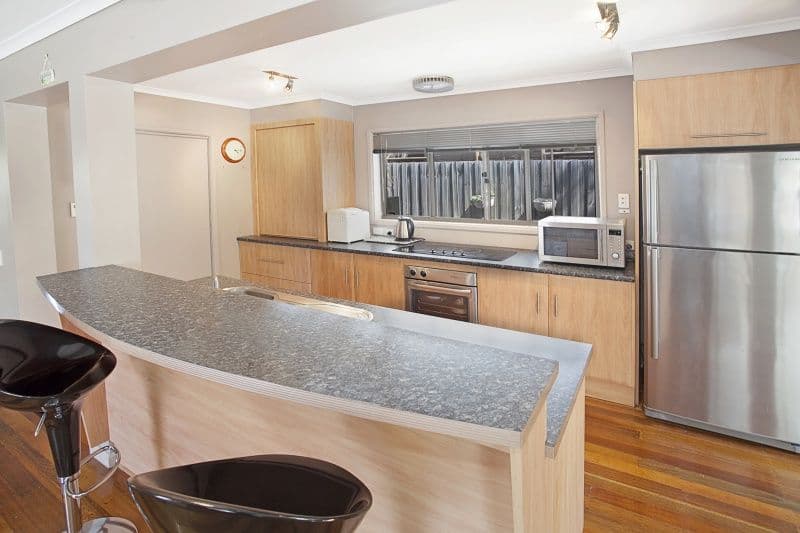 11 Sharrock Drive, Dingley Village VIC 3172, Dingley Village - Thumbnail 3