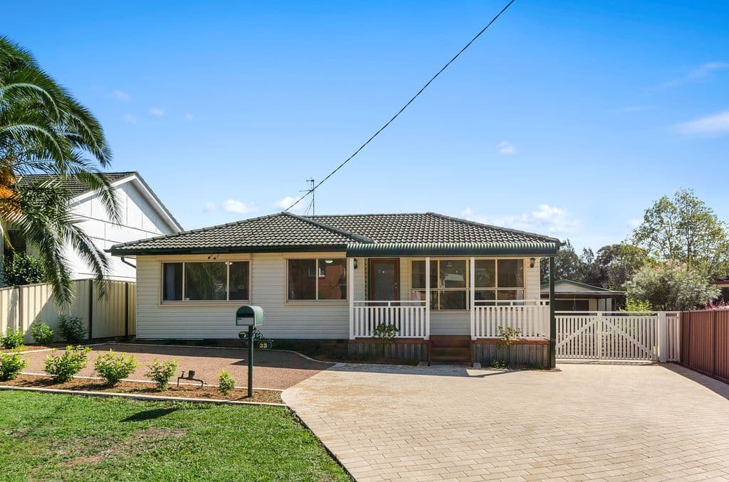 33 Elouera Crescent, Kanahooka - Image 1