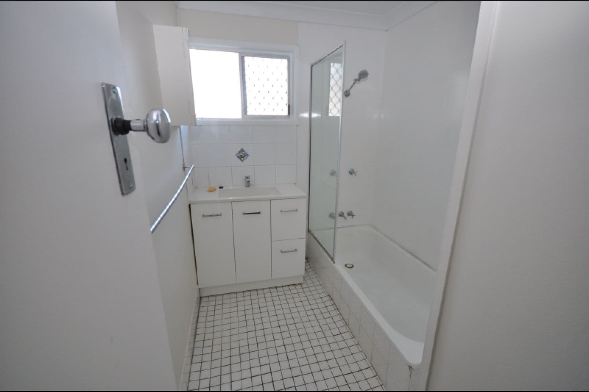 122 North Road, Woodridge QLD 4114, Woodridge - Thumbnail 7