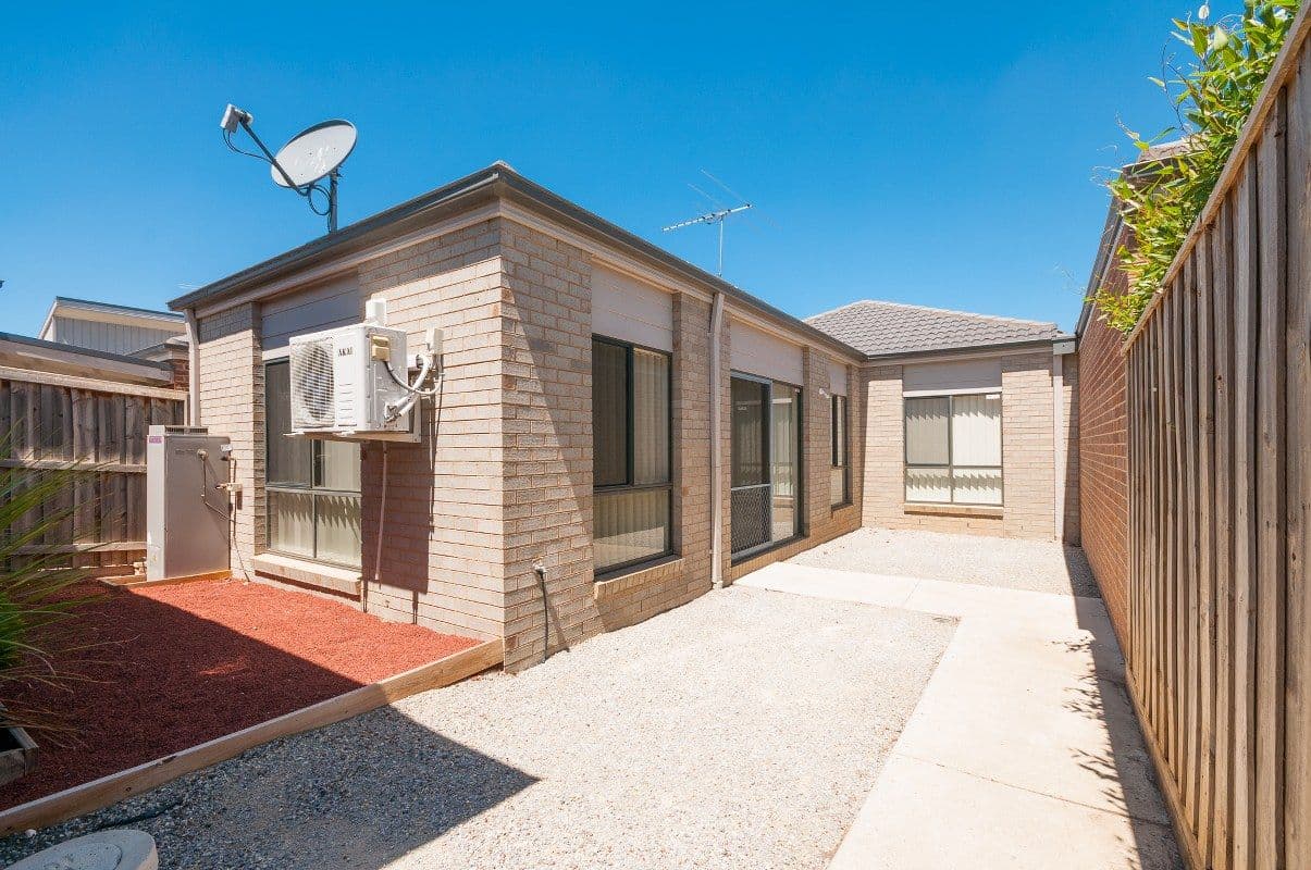 28 Hoxton Crescent, CRAIGIEBURN VIC 3064, Craigieburn - Thumbnail 6