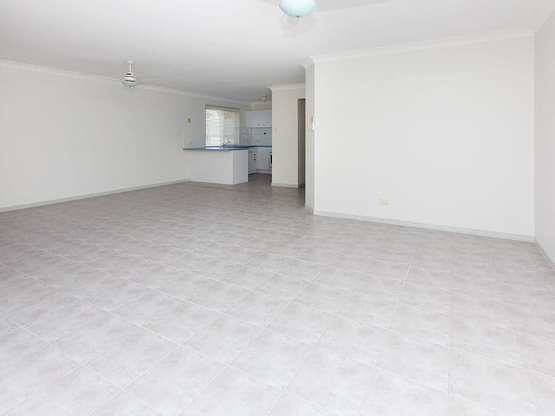 33 Peachface Crescent, Springfield QLD 4300, Springfield - Thumbnail 4