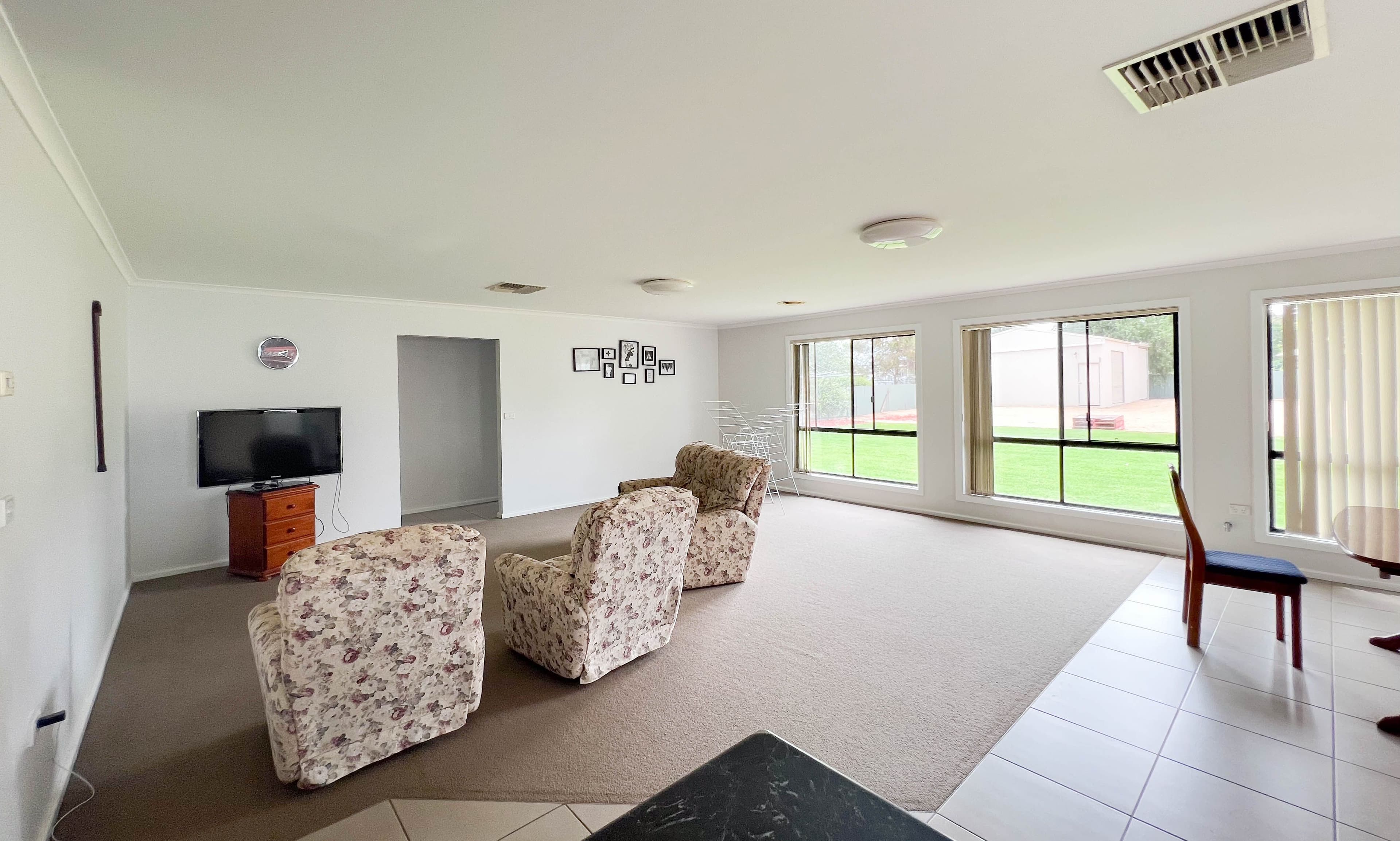 7 Cypress Street, West Wyalong NSW 2671, West Wyalong - Thumbnail 8