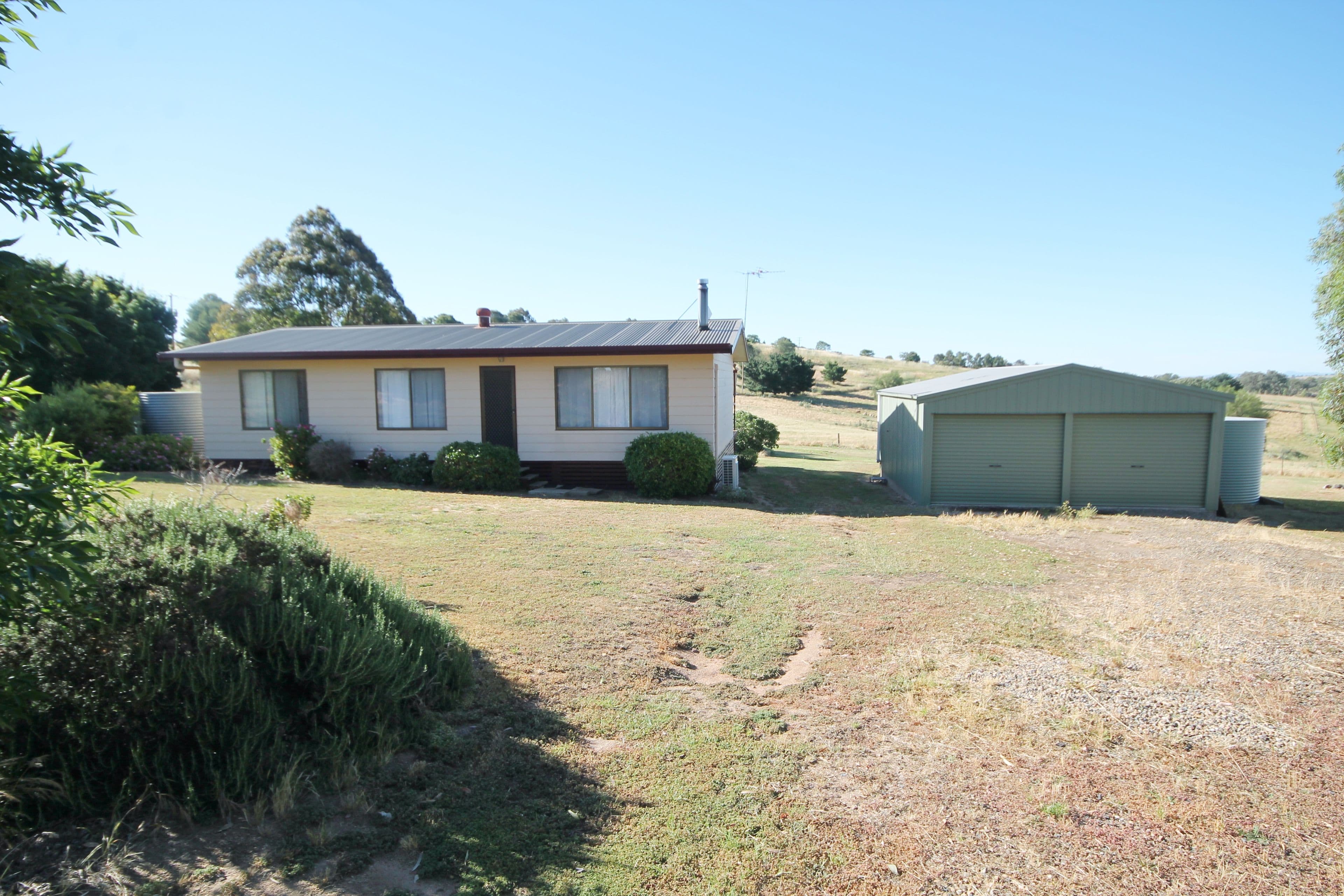 100 Belmore Road, Young NSW 2594, Young - Image 1