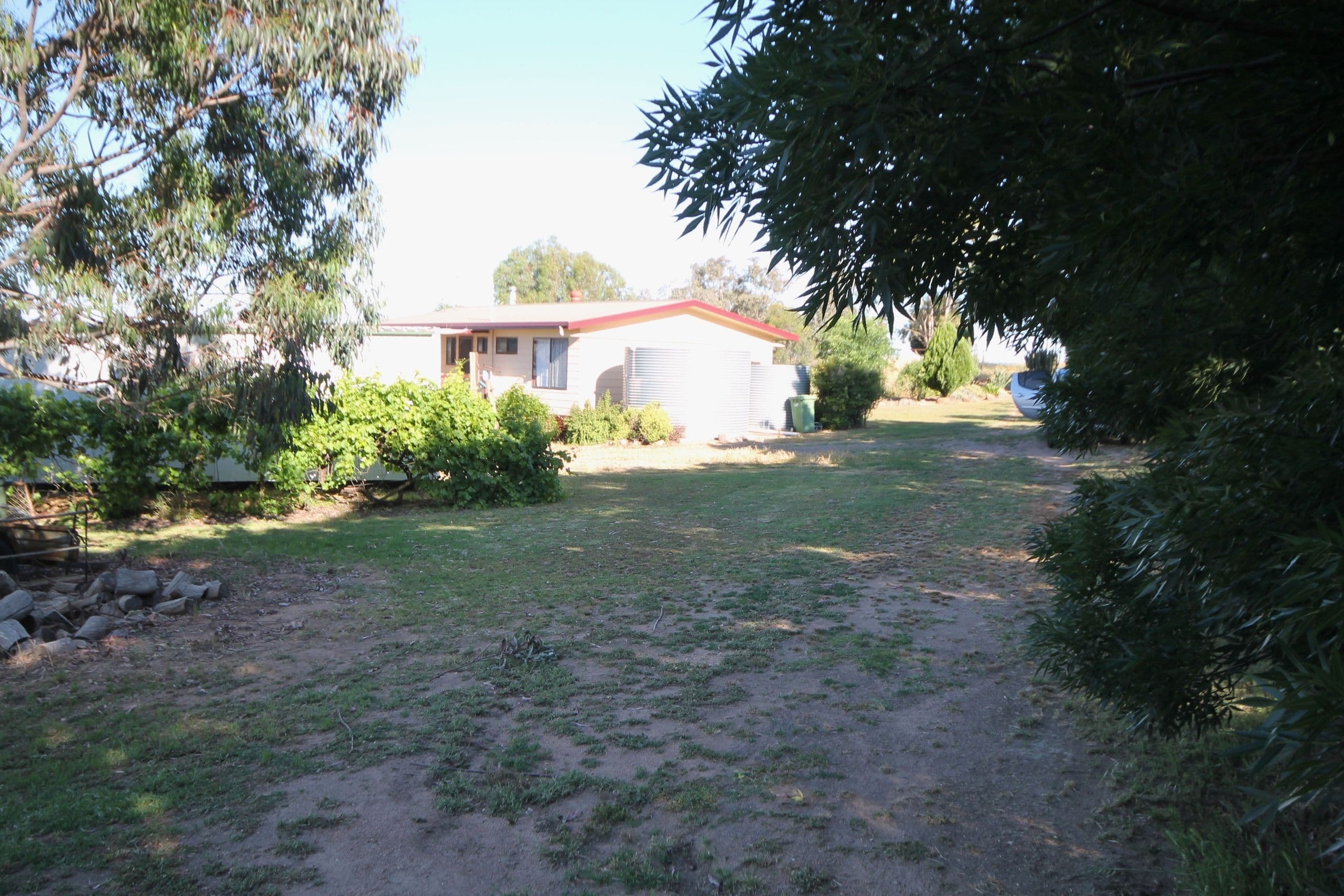 100 Belmore Road, Young NSW 2594, Young - Thumbnail 3