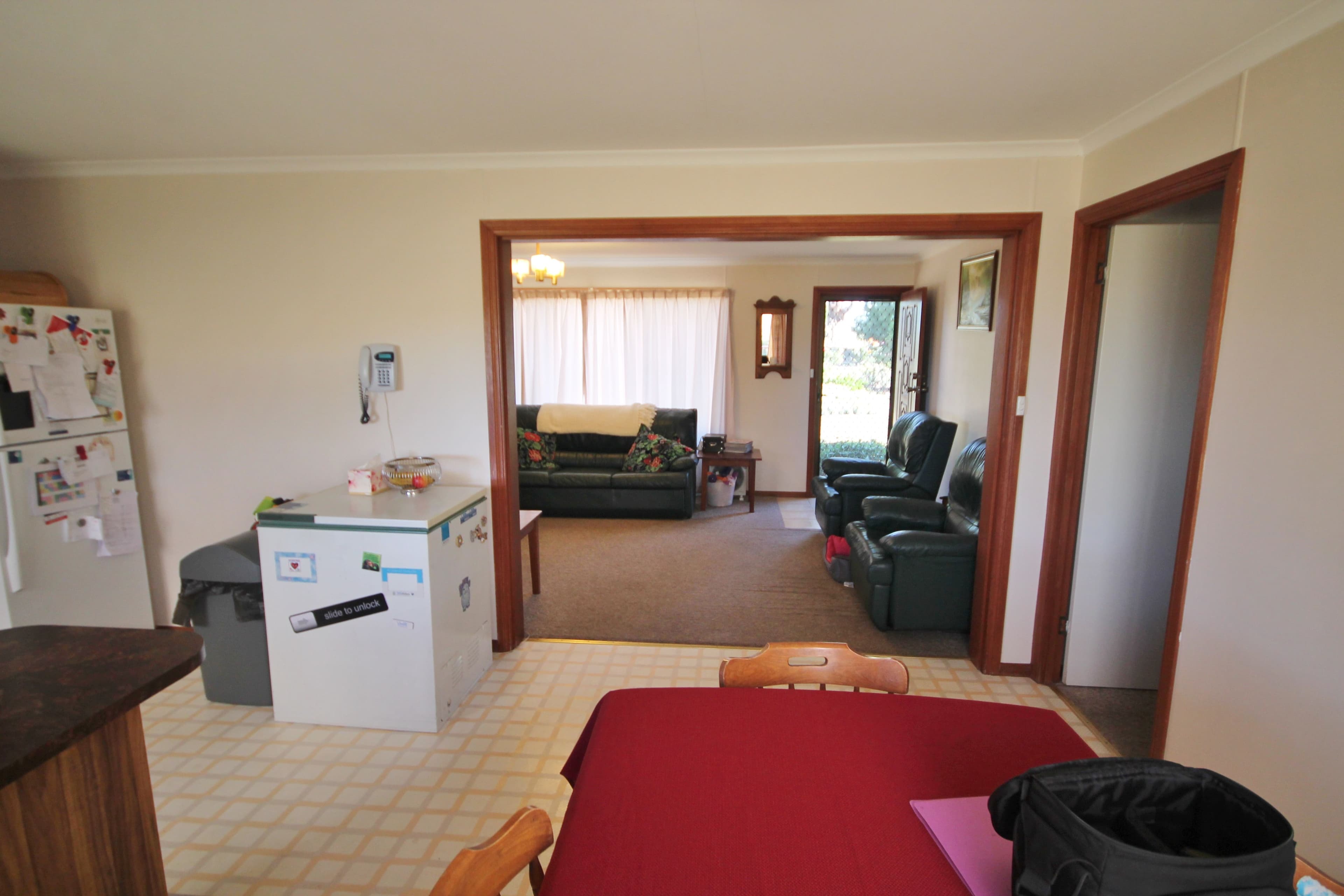 100 Belmore Road, Young NSW 2594, Young - Thumbnail 7