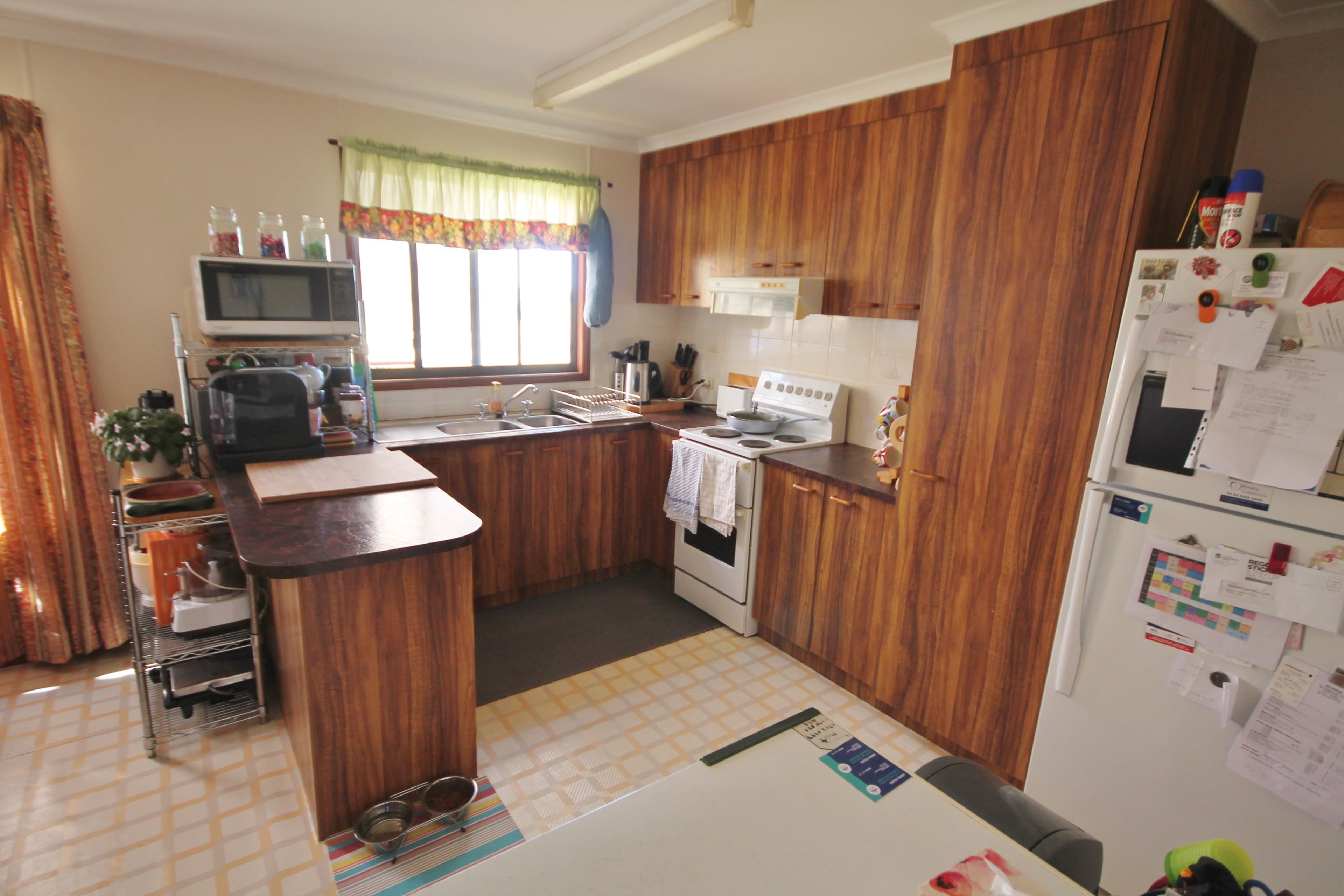100 Belmore Road, Young NSW 2594, Young - Thumbnail 8