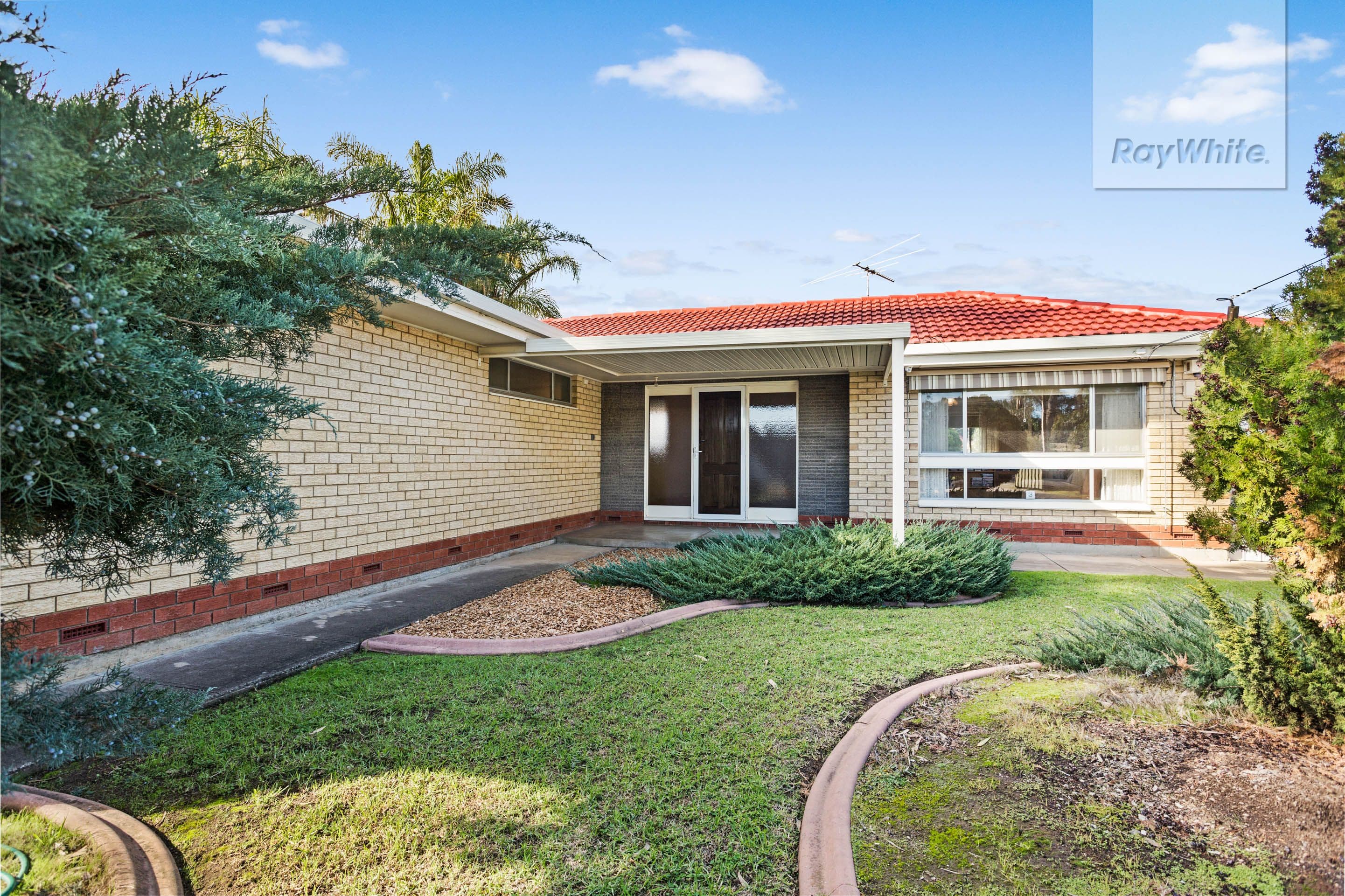8 Birch Grove, Parafield Gardens SA 5107, Parafield Gardens - Thumbnail 2