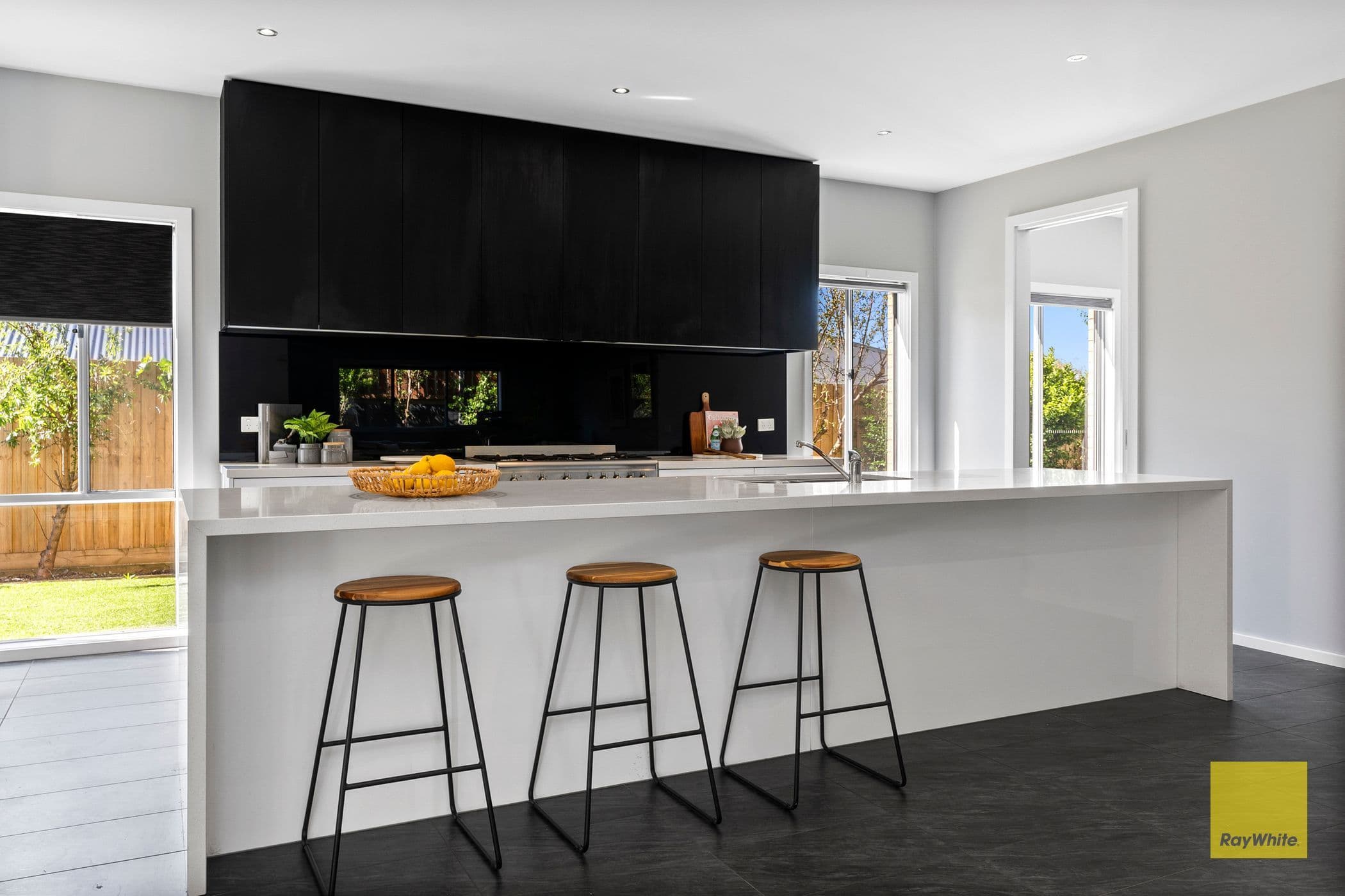 16 Woolondoon Drive, Highton VIC 3216, Highton - Thumbnail 3